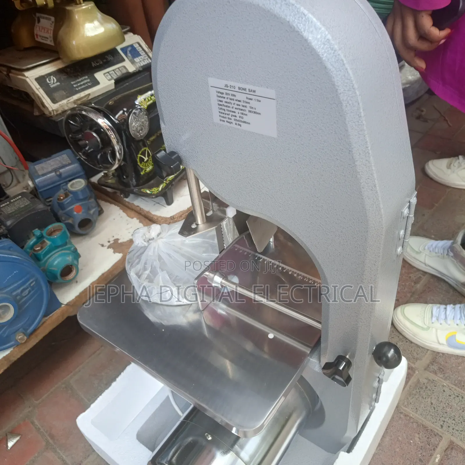 Commercial Bone Saw Machine