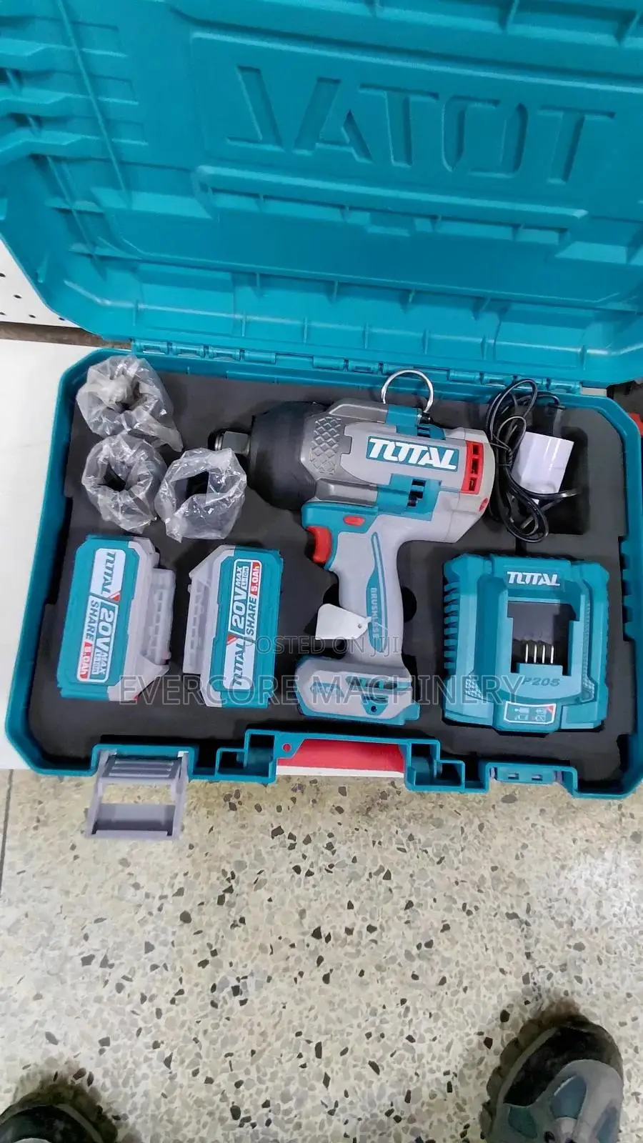 Total Brand Heavy Duty Cordless Impact Wrench Machine.