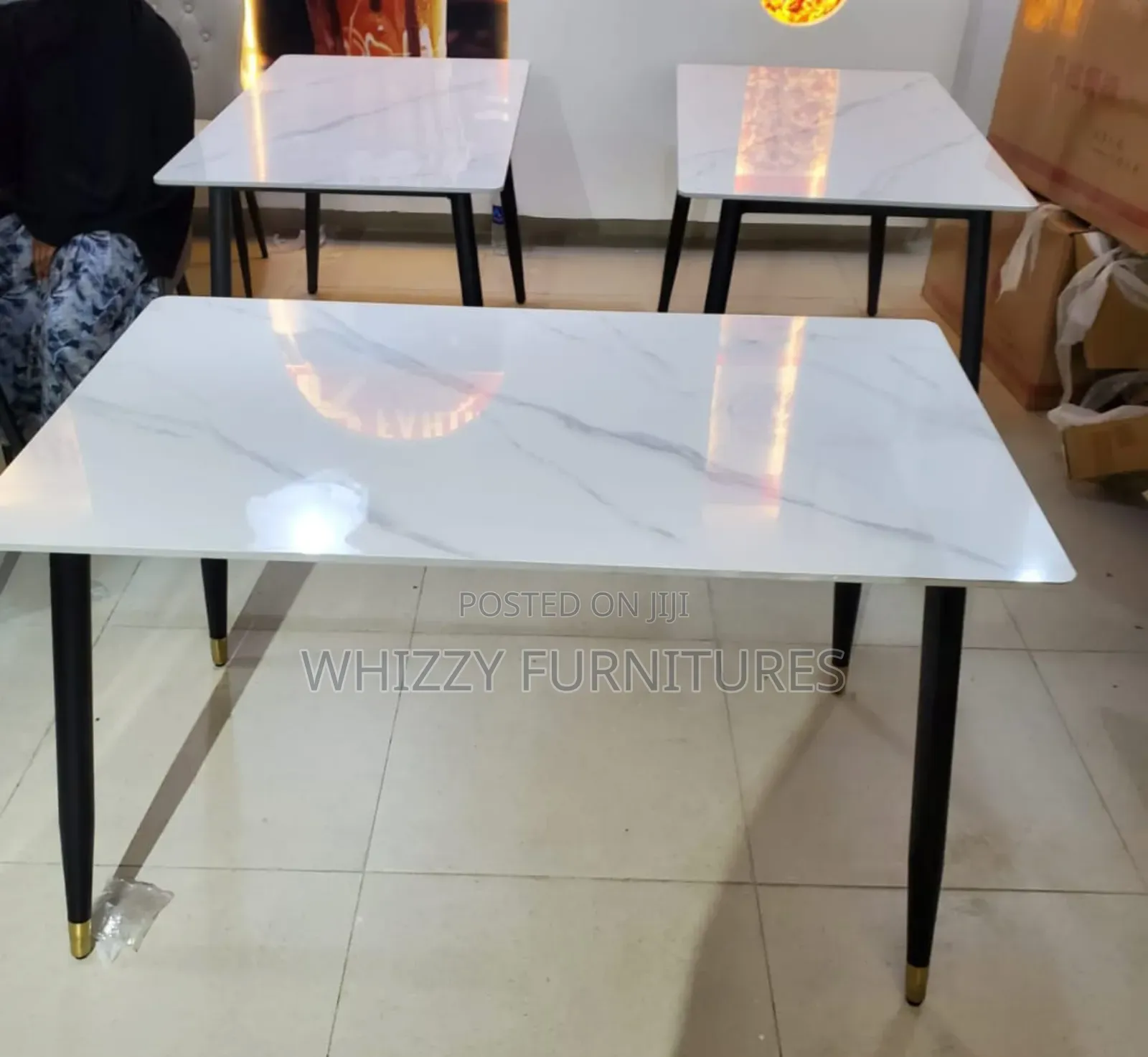Modern Dining Table With a Marble Effect