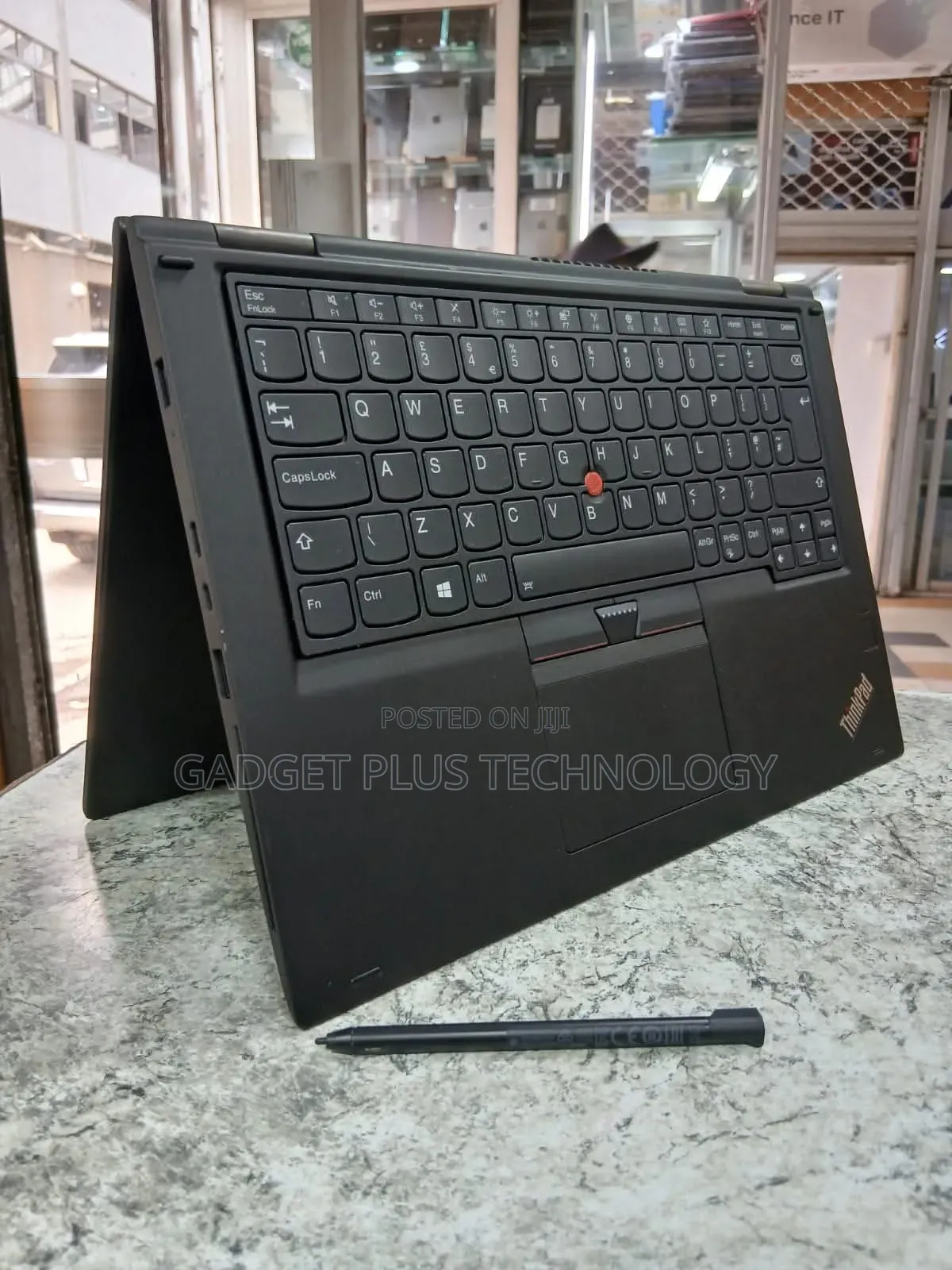 Laptop Lenovo ThinkPad X380 Yoga 8GB Intel Core i7 SSD 256GB