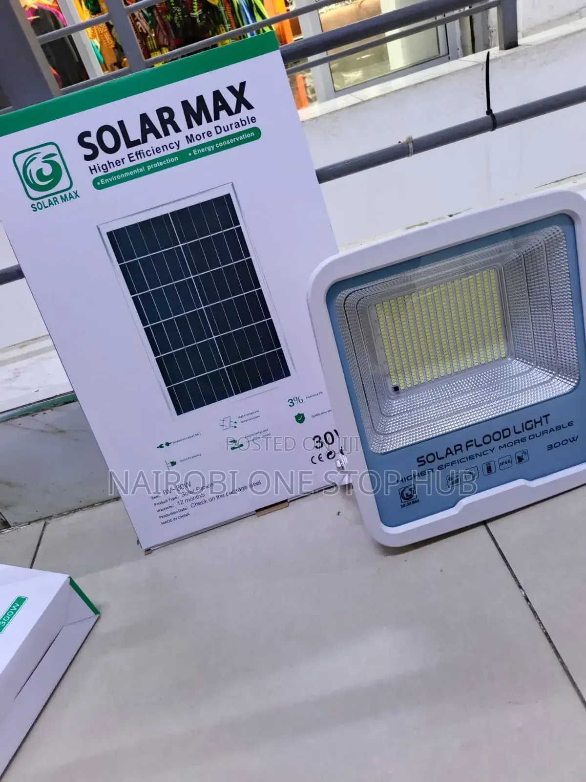 Solarmax 300w Solar Floodlight for Bright Illumination