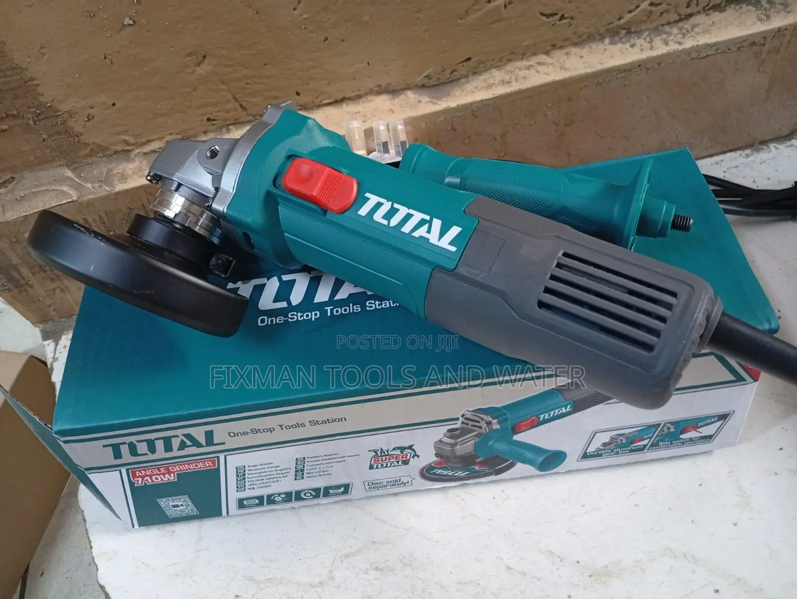 Portable Total Angle Grinder 4.5 Inches 710 Watts + Free Disc