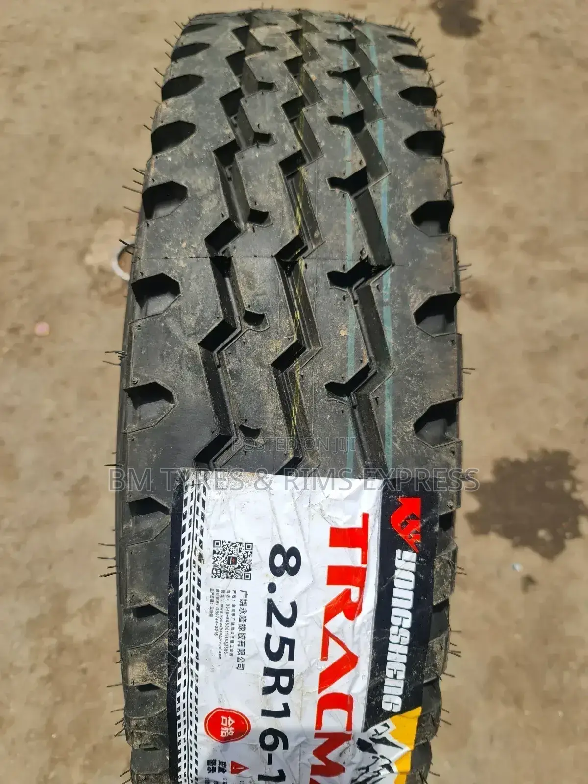825 R16 Tracmax Tyres (Allposition)