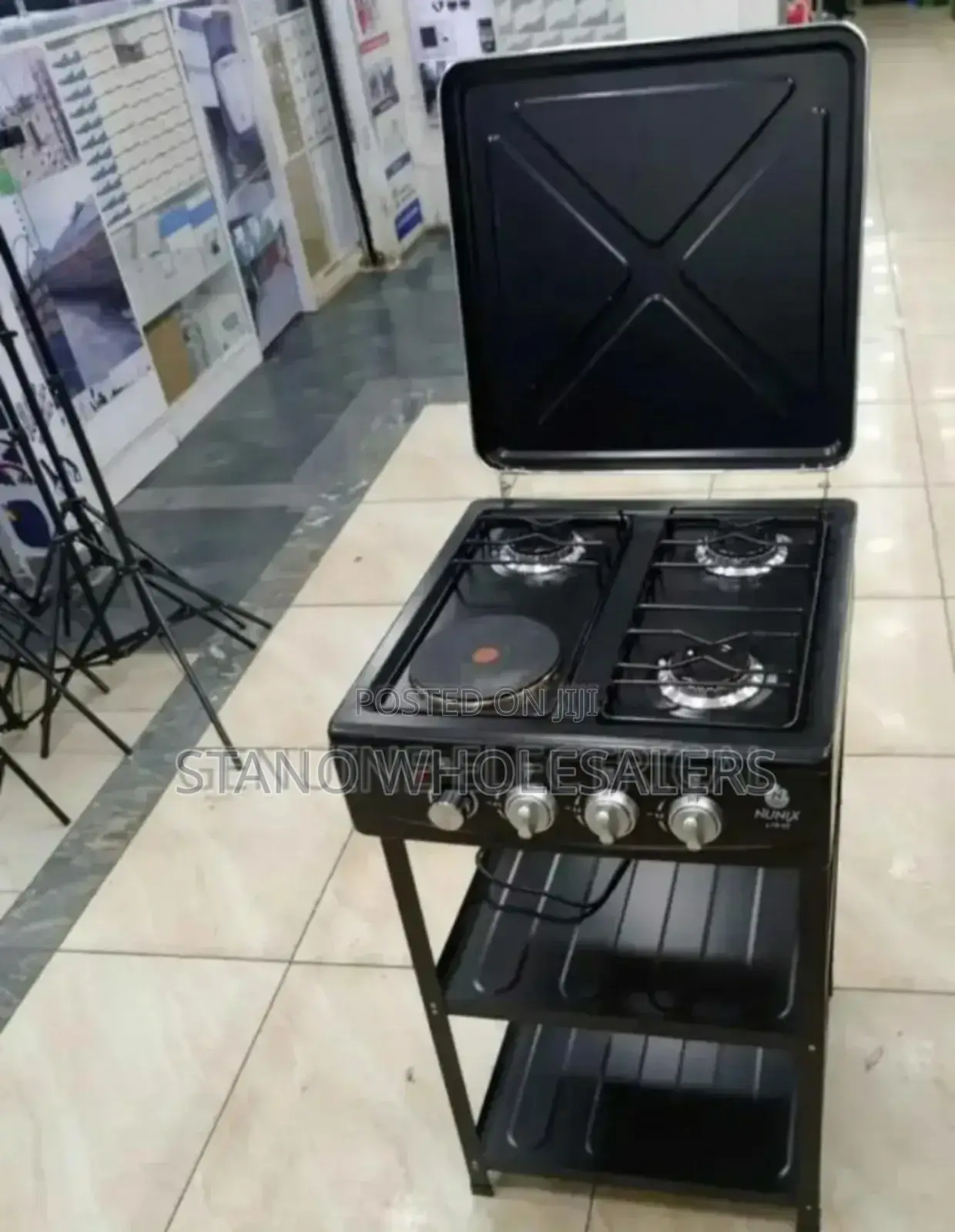 Four Burner- Nunix Cooker With Shelves