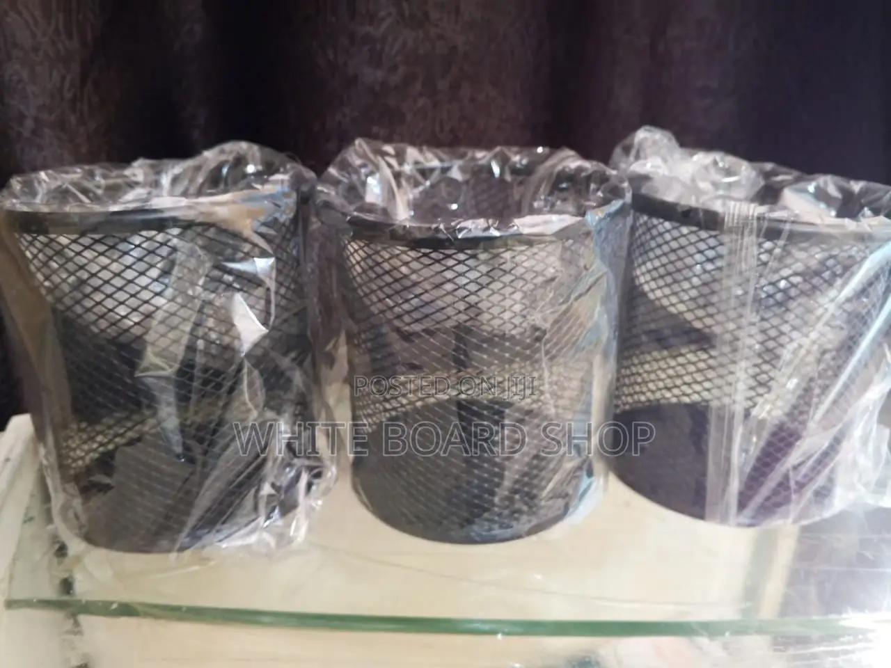 Round Mesh Pen Tray