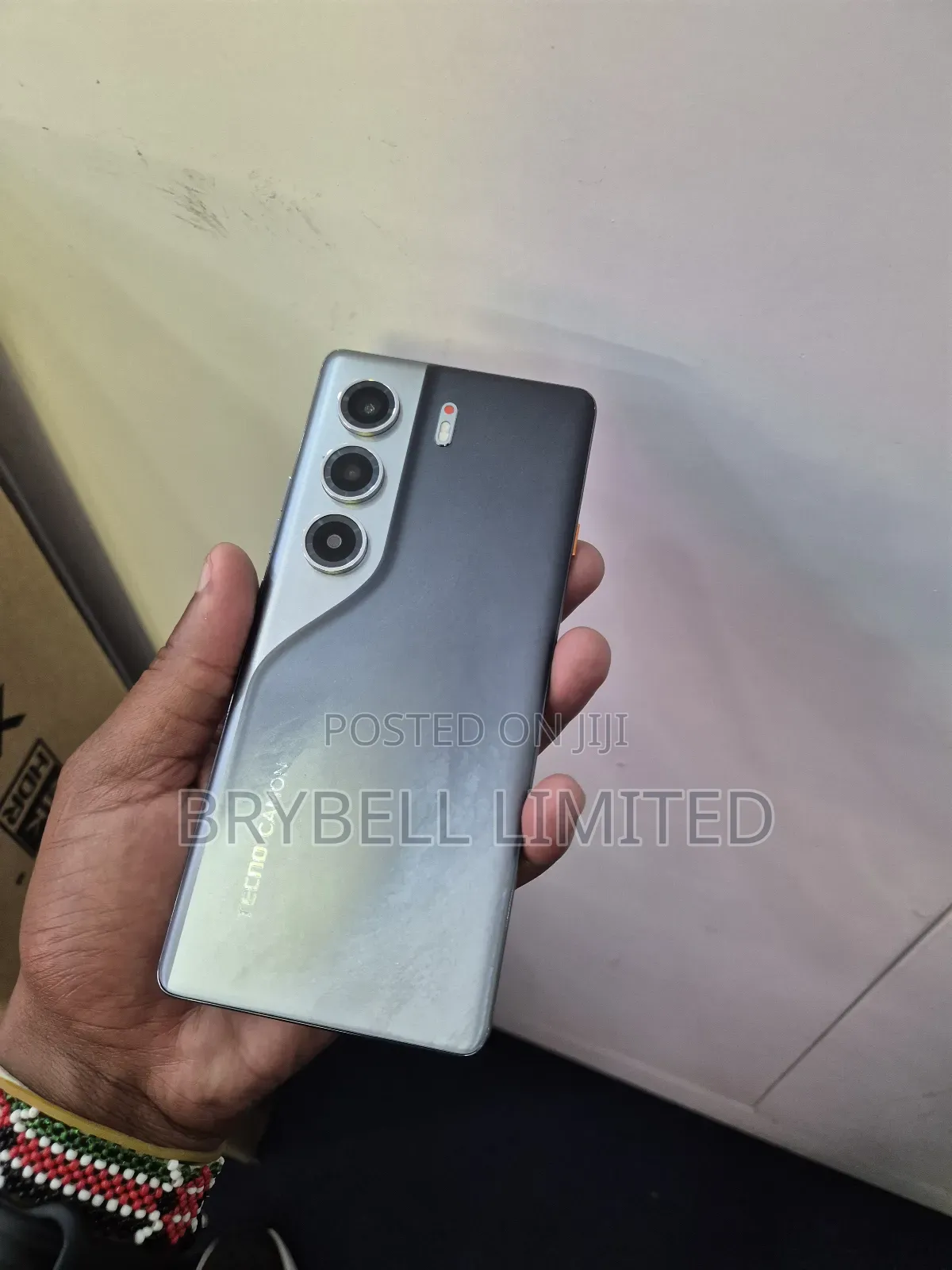 Tecno Camon 40 Pro 256 GB Gray