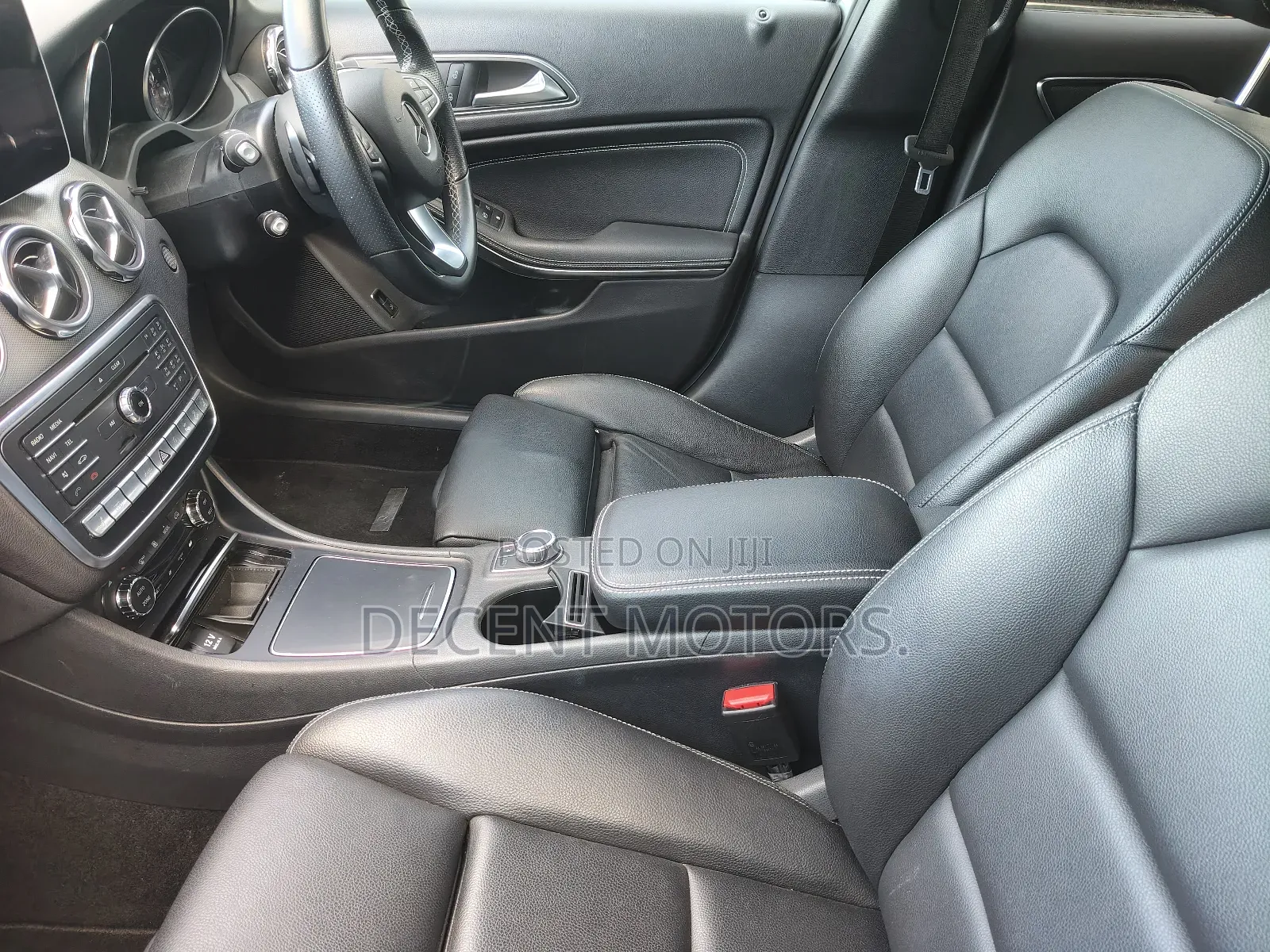 Mercedes-Benz GLA-Class 2019 Gray