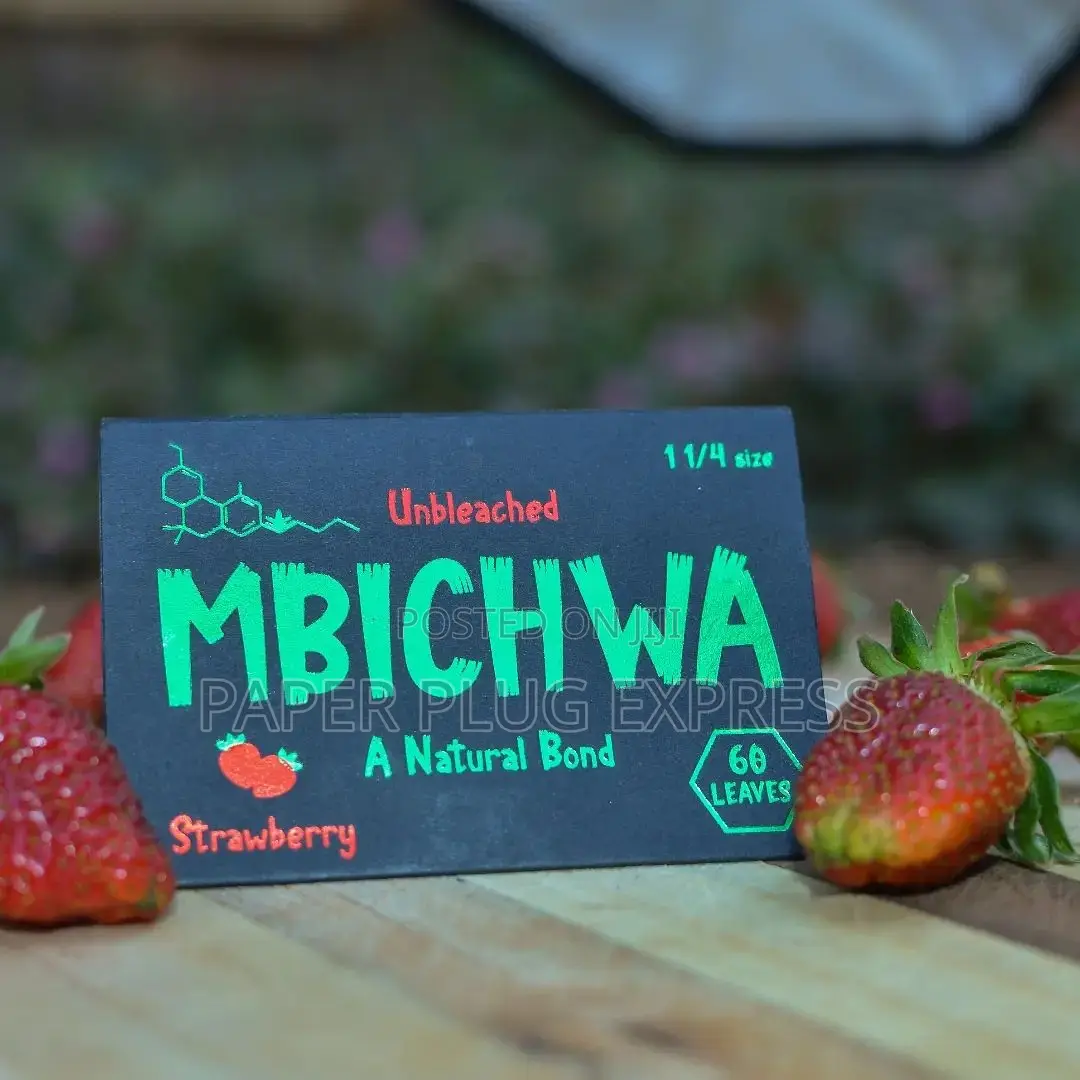 Mbichwa Strawberry Flavor Rolling Paper 1 1/4 Size -Box (24 Booklets)