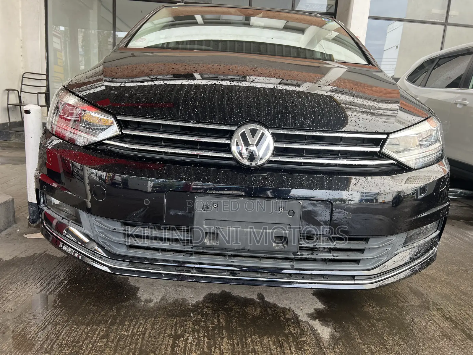 Volkswagen Touran 2019 Black