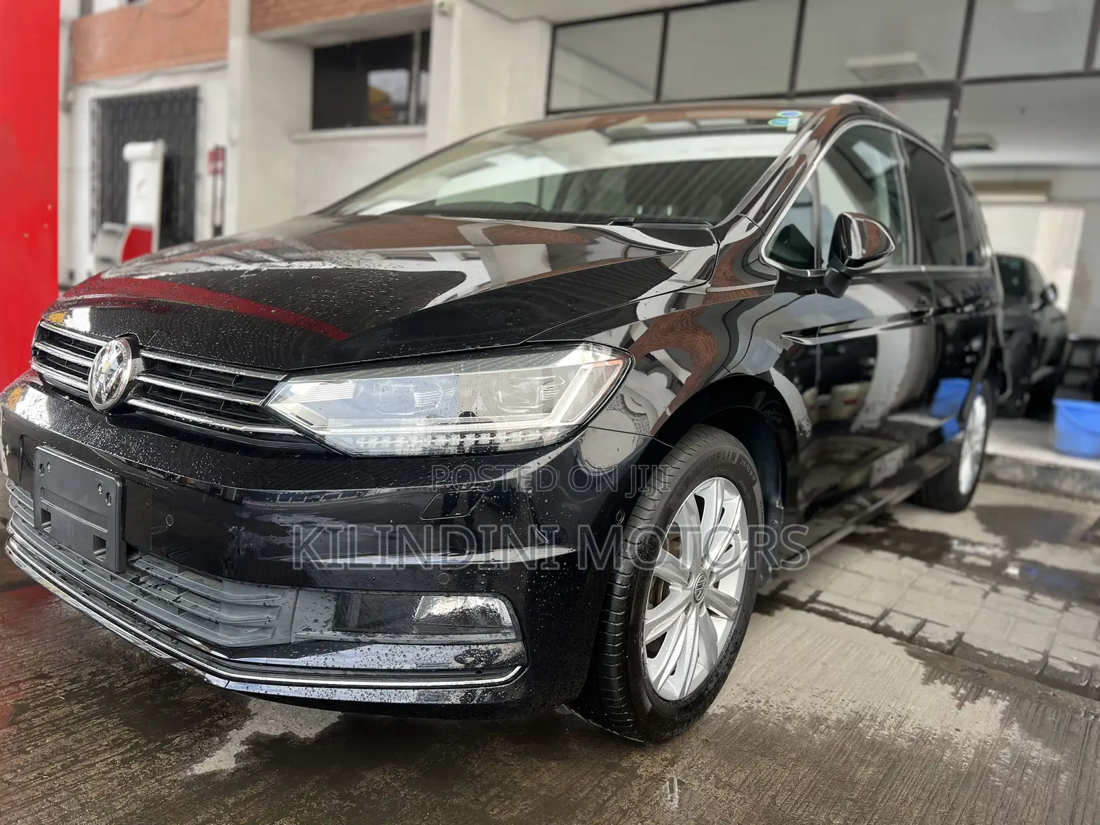 Volkswagen Touran 2019 Black