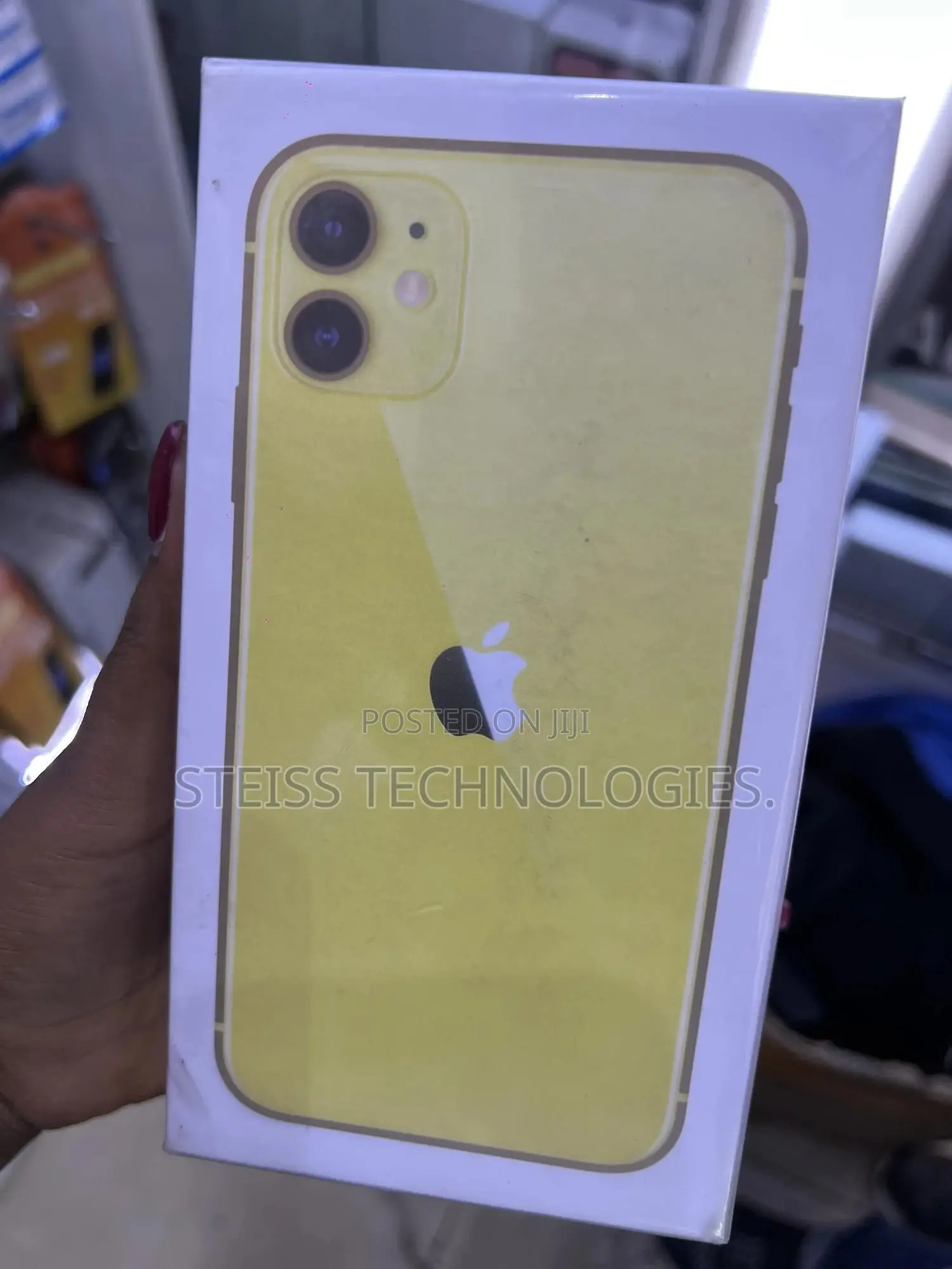 New Apple iPhone 11 128 GB Yellow