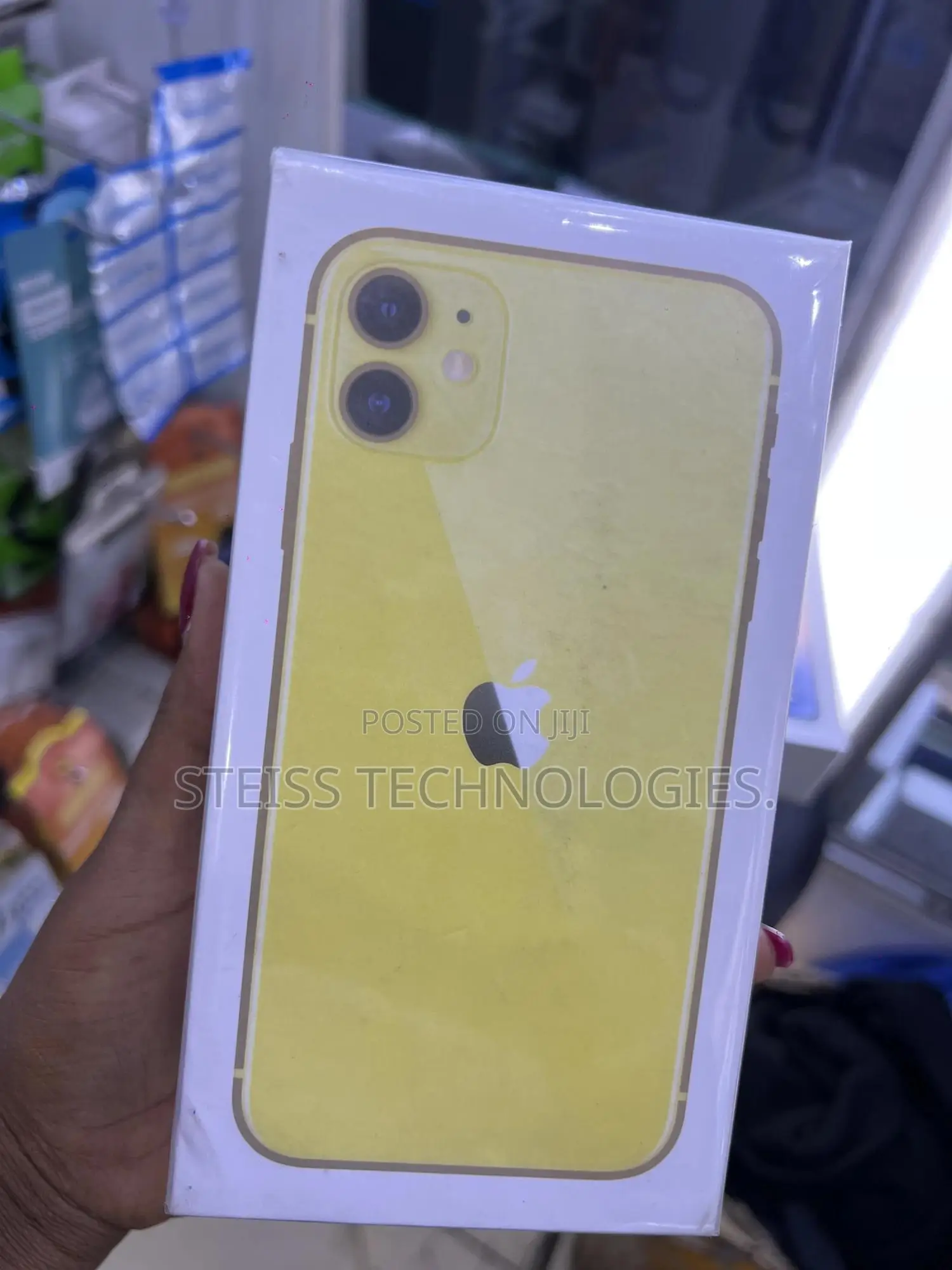 New Apple iPhone 11 128 GB Yellow