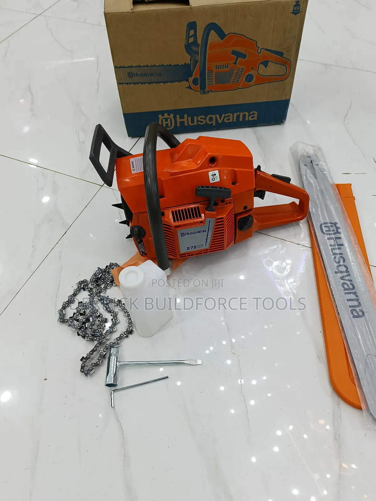 272xp Husqvarna Chainsaw/Powersaw