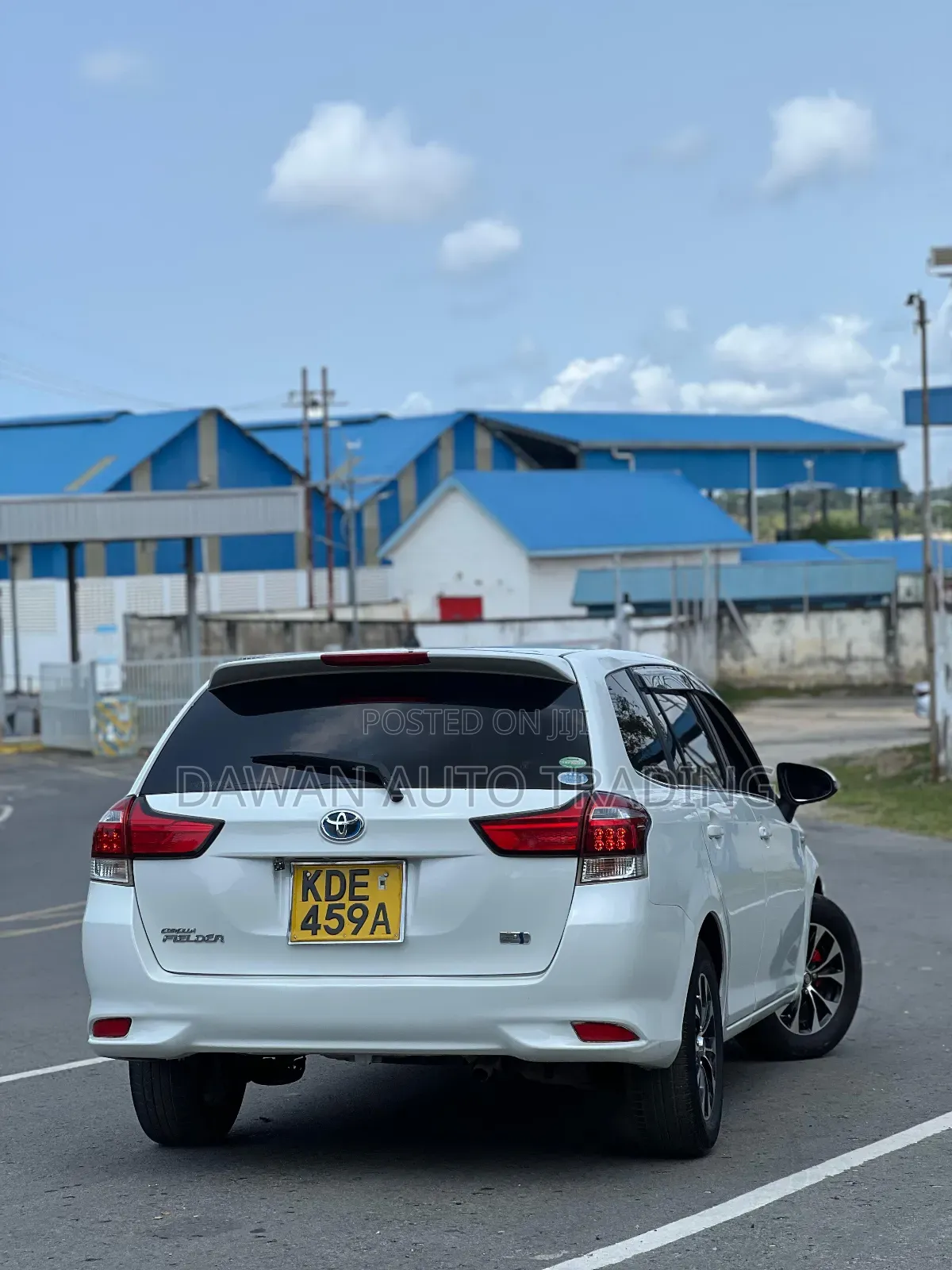 Toyota Corolla Fielder 2016 White