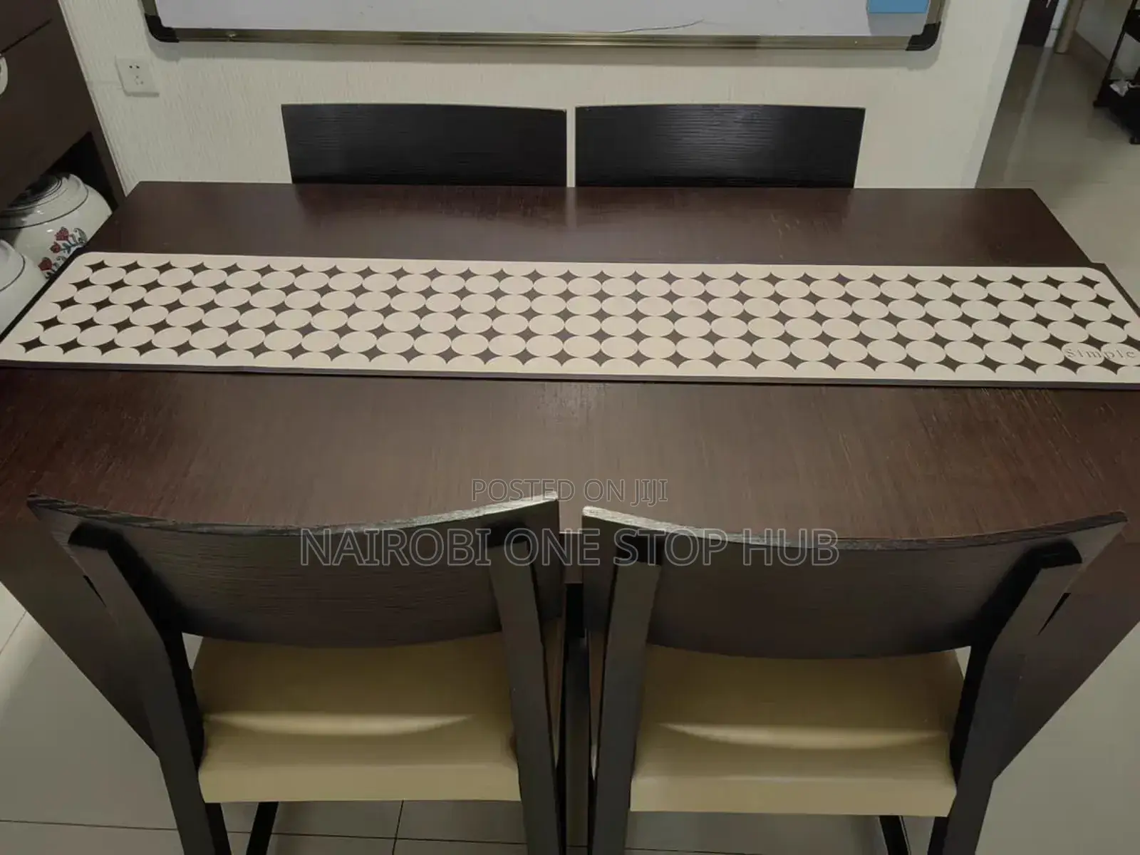 Durable and Stylish Table Runner