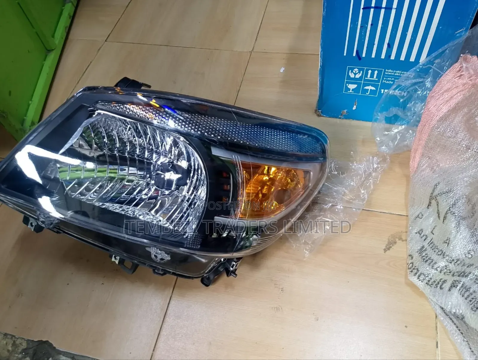 Headlight/Headlamp Ford Ranger 2011