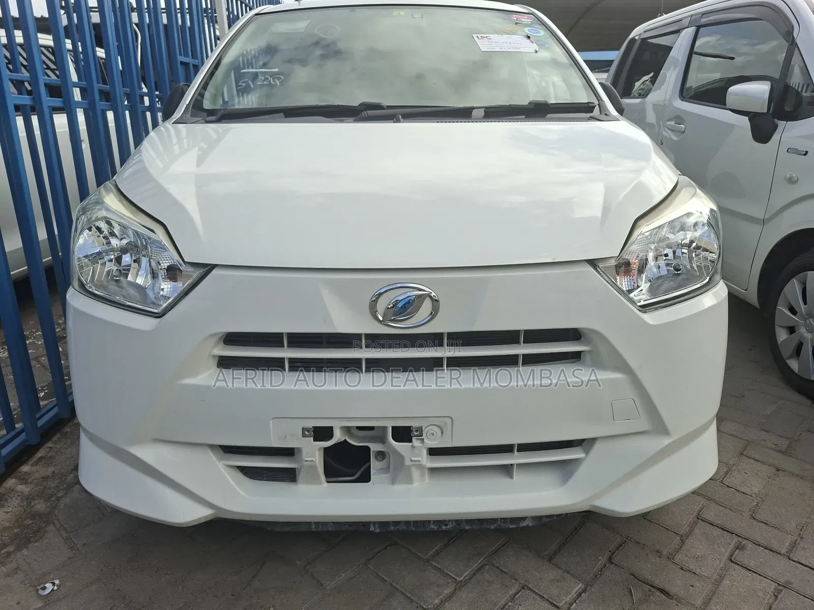 Daihatsu Mira 2019 White