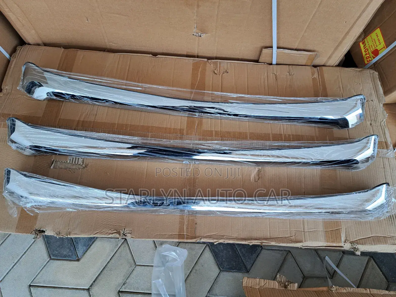 Front Bonnet Chrome Garnish Trim for Toyota Prado Fj150 2016