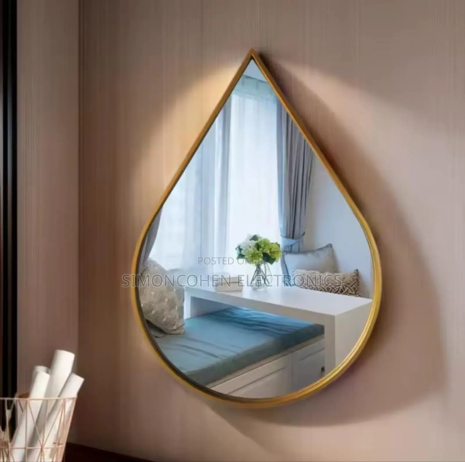Decorative Oval Shaped Mirror