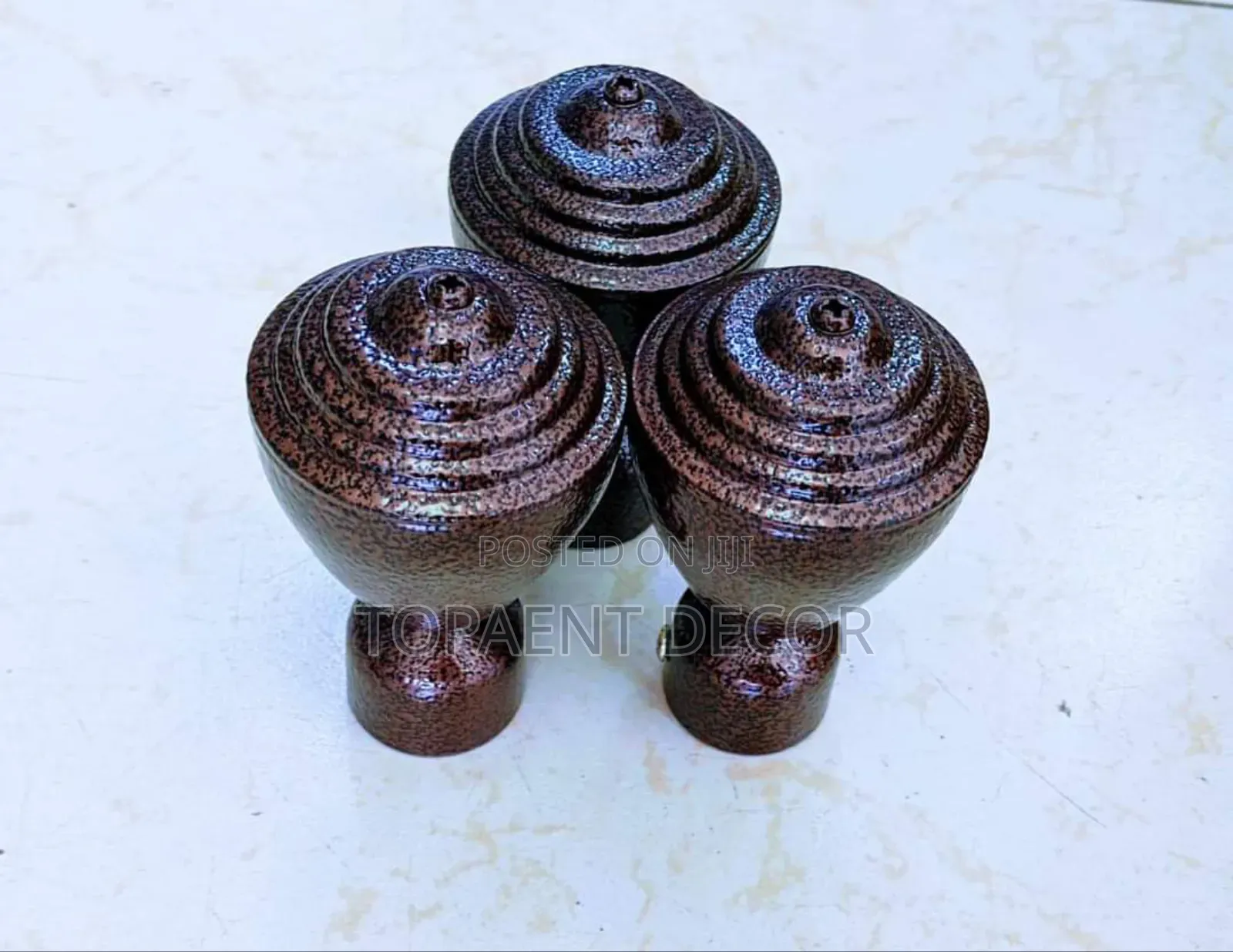Brown Beautiful and Shiny Design Powder Coated Rod End Flowers