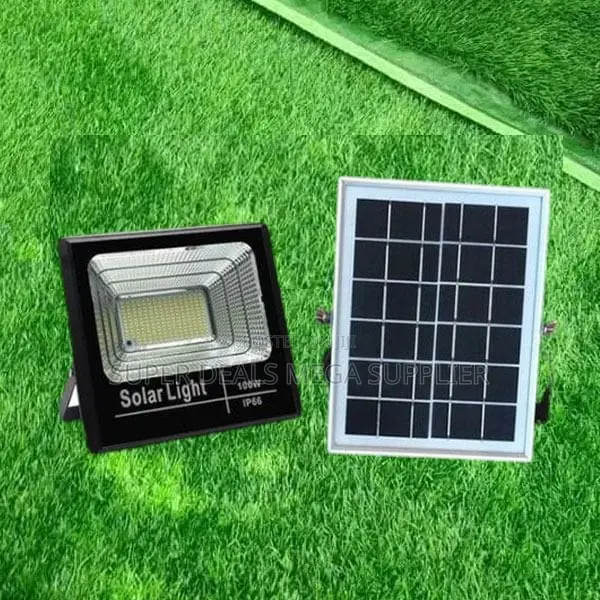 High Power 100 Watts Solar Powered Flood Light Ip67 Longer Lifespan