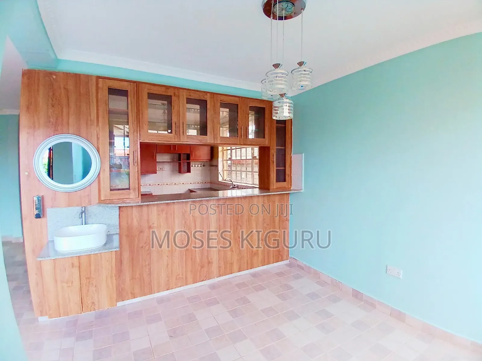 3bdrm Bungalow in Kenyatta Road / Theta for rent