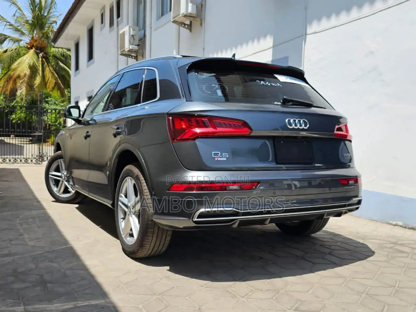 Audi Q5 2.0T Premium AWD quattro 2019 Gray