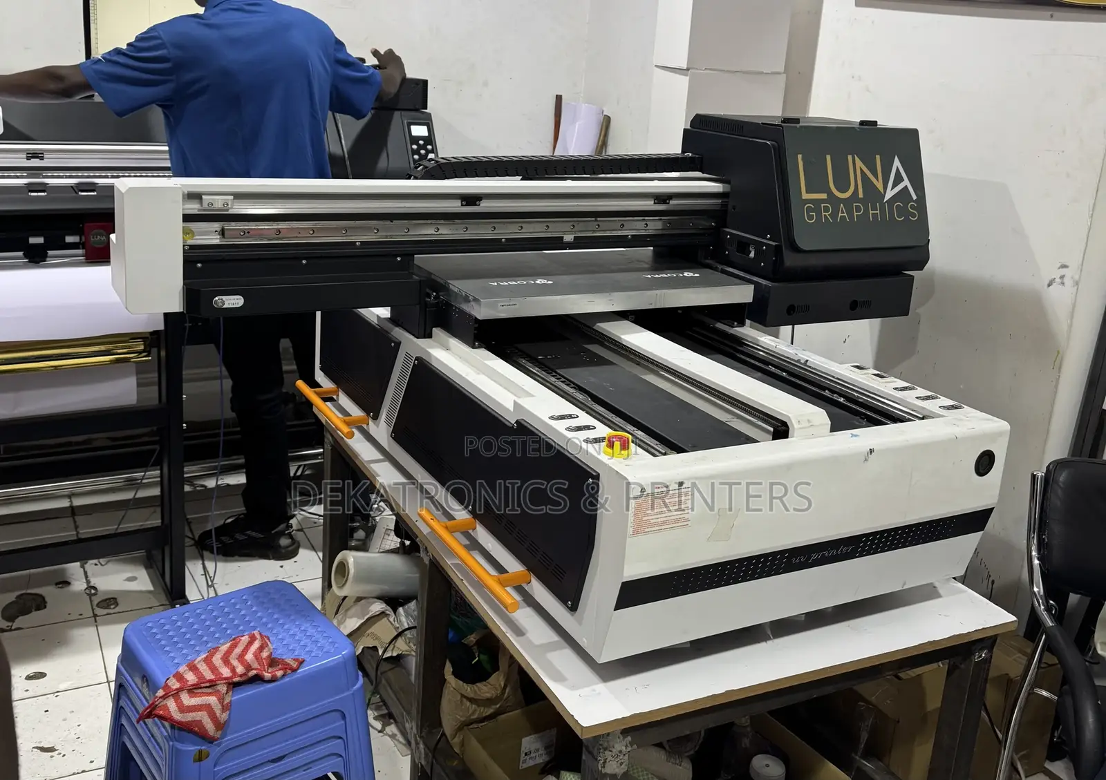 Extreme 6090 Uv Flatbed With 3pcs Heads Slightly Used Printer