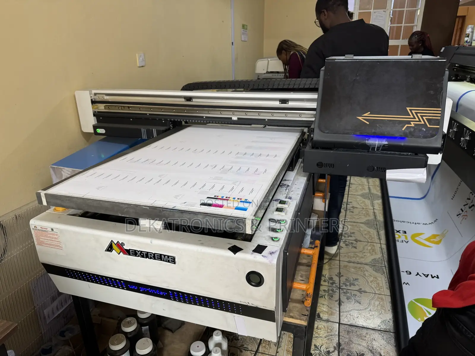 Extreme 6090 Uv Flatbed With 3pcs Heads 4 Months Old Printer