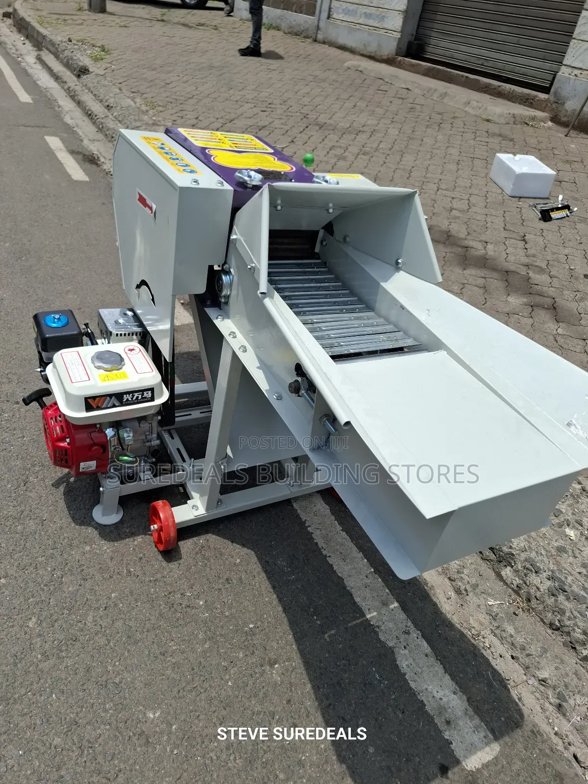 Advanced Animal Feed Chopper Machine With 7.5hp Engine