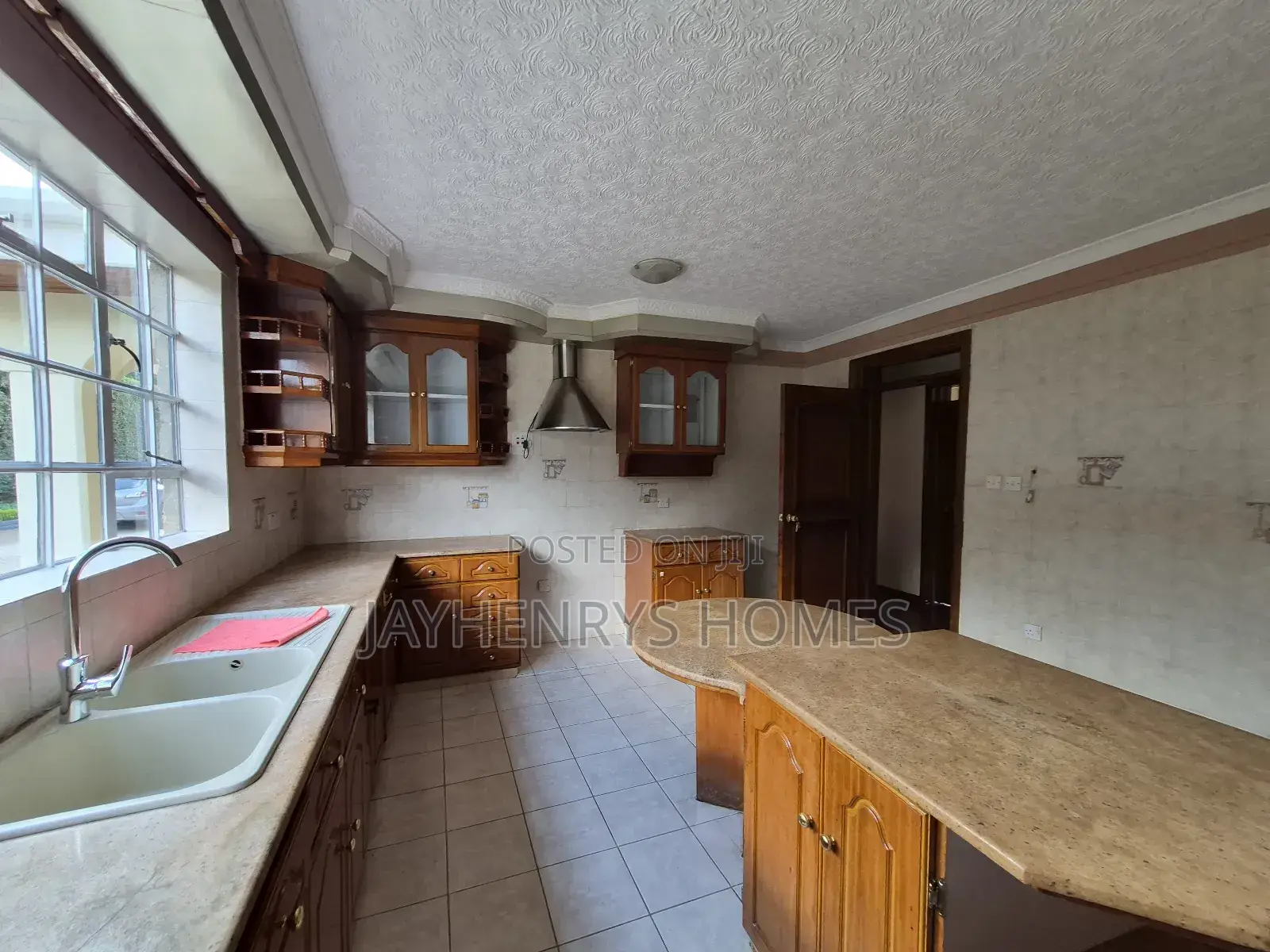 5bdrm House in Runda for rent