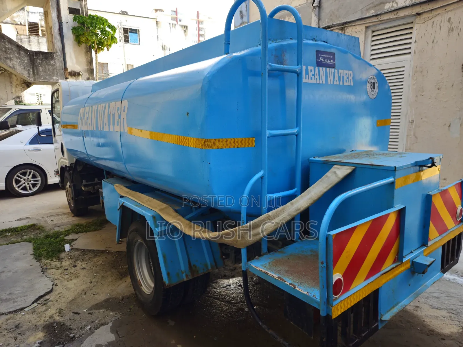 Isuzu Water Tank