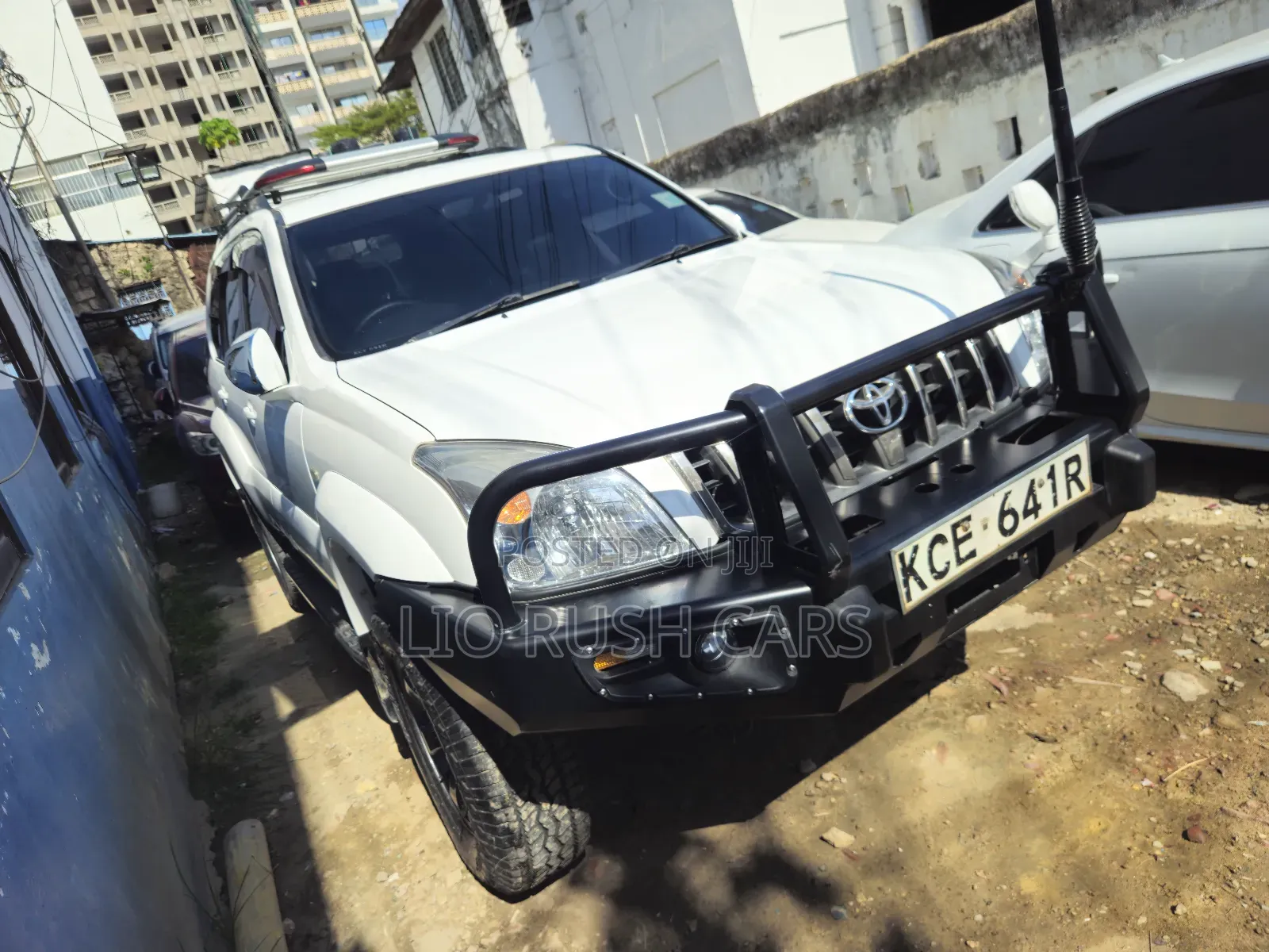 Toyota Land Cruiser Prado 2009 White