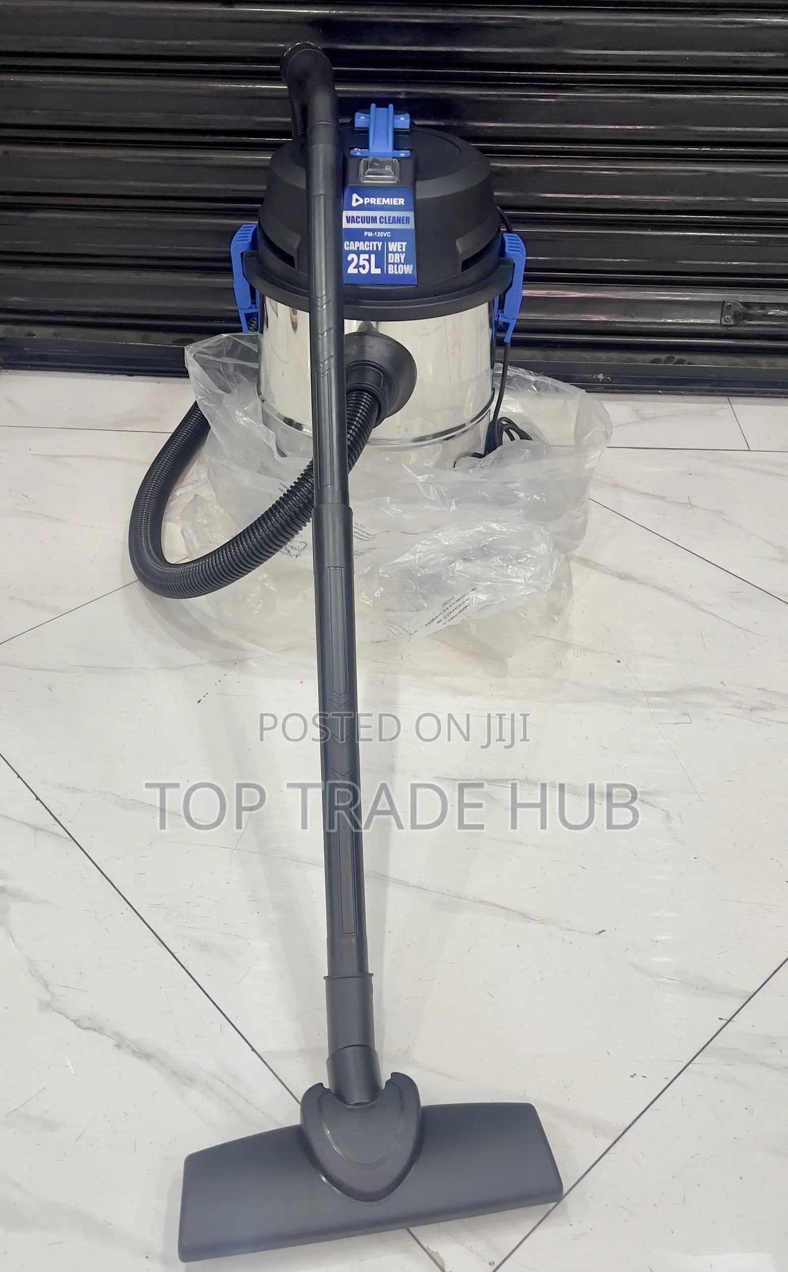 Premier Wet, Dry & Blow Vacuum Cleaner 25l 1200w