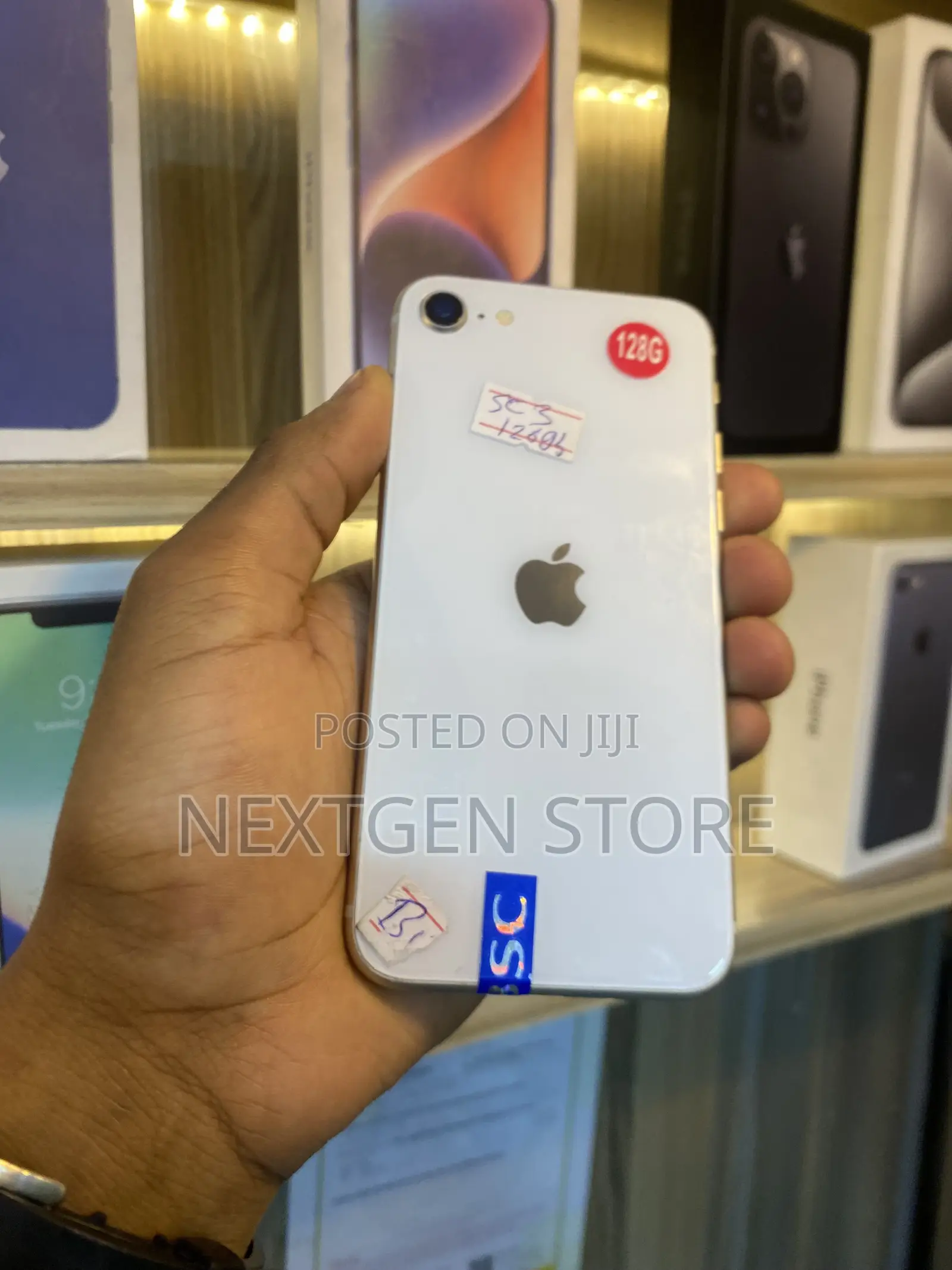Apple iPhone SE (2020) 128 GB White