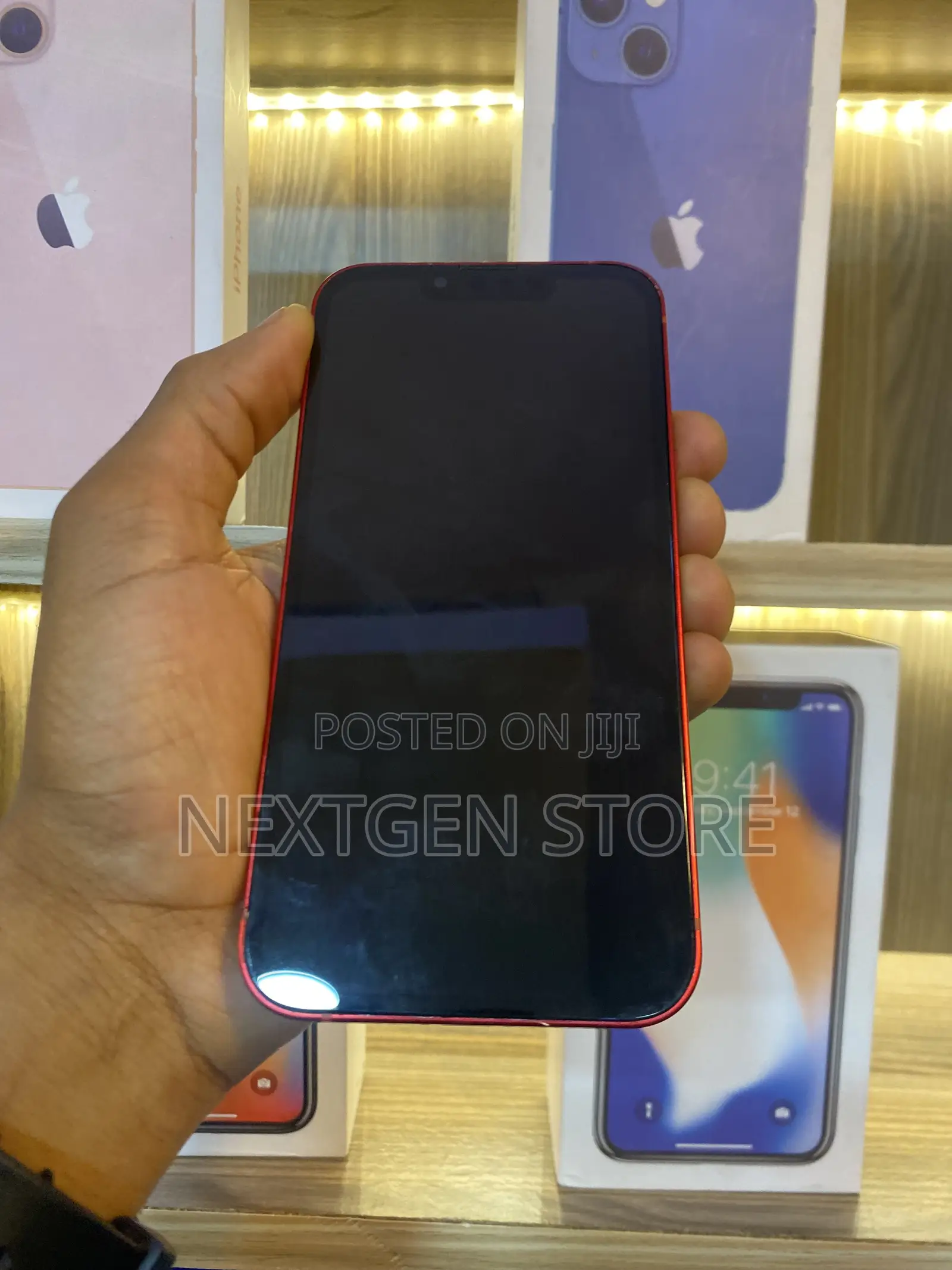 Apple iPhone 13 128 GB Red