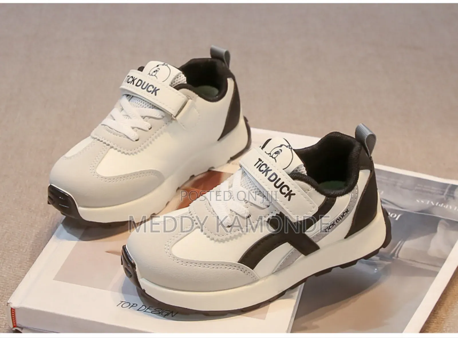 Classy Unisex Babies Sneakers