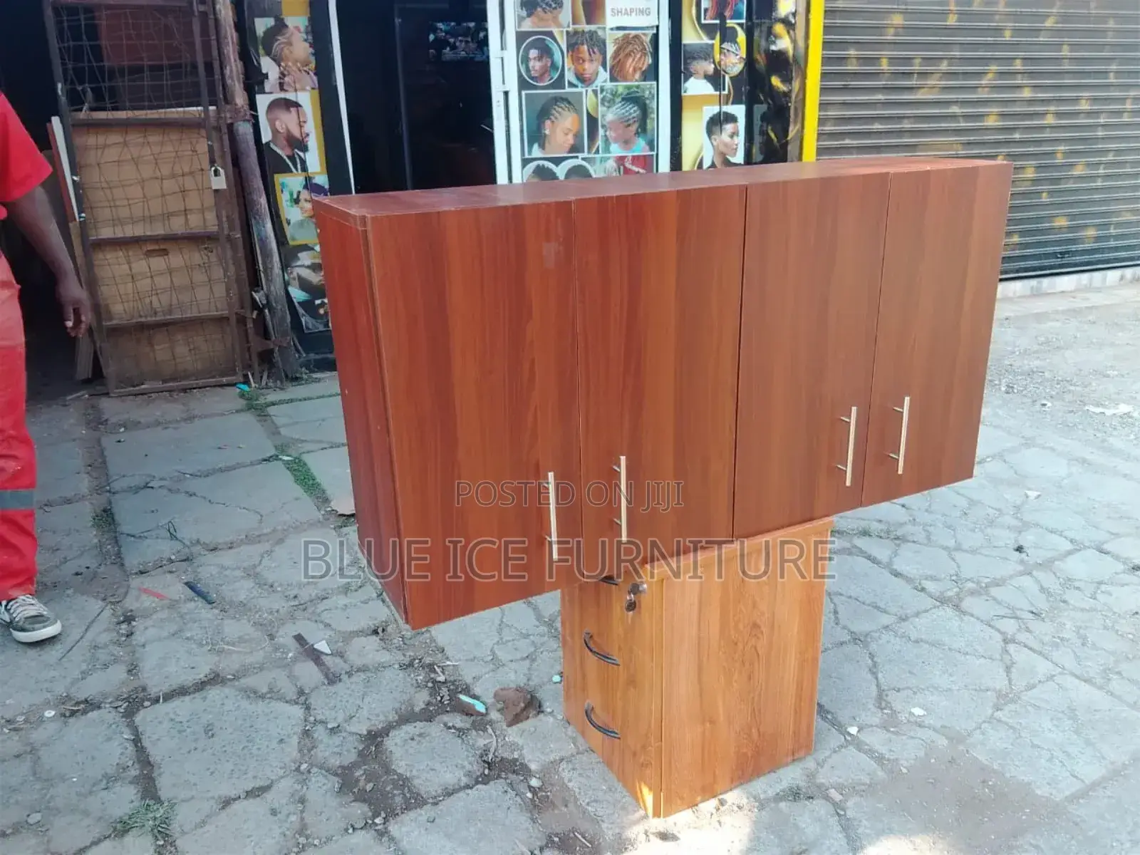 Extensive Cabinet Cabinet