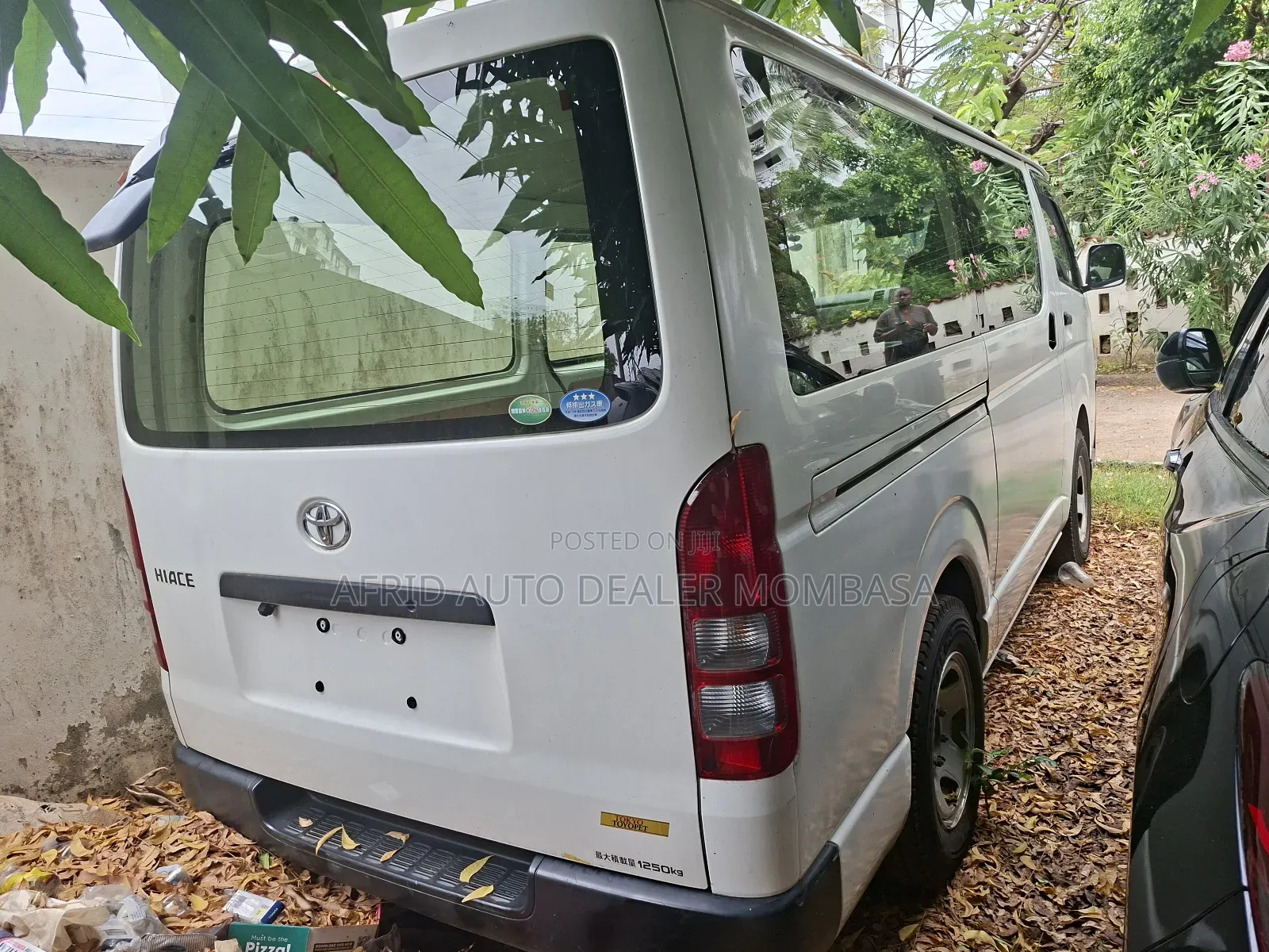 Toyota HiAce 2018 White
