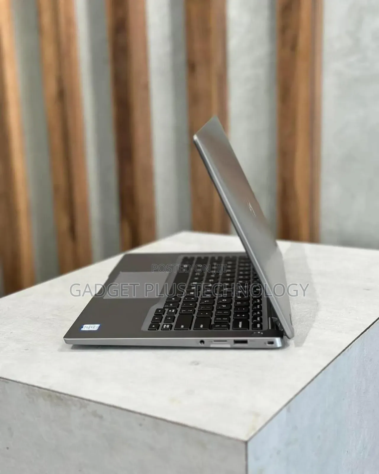 Laptop Dell Latitude 7400 8GB Intel Core I5 SSD 256GB