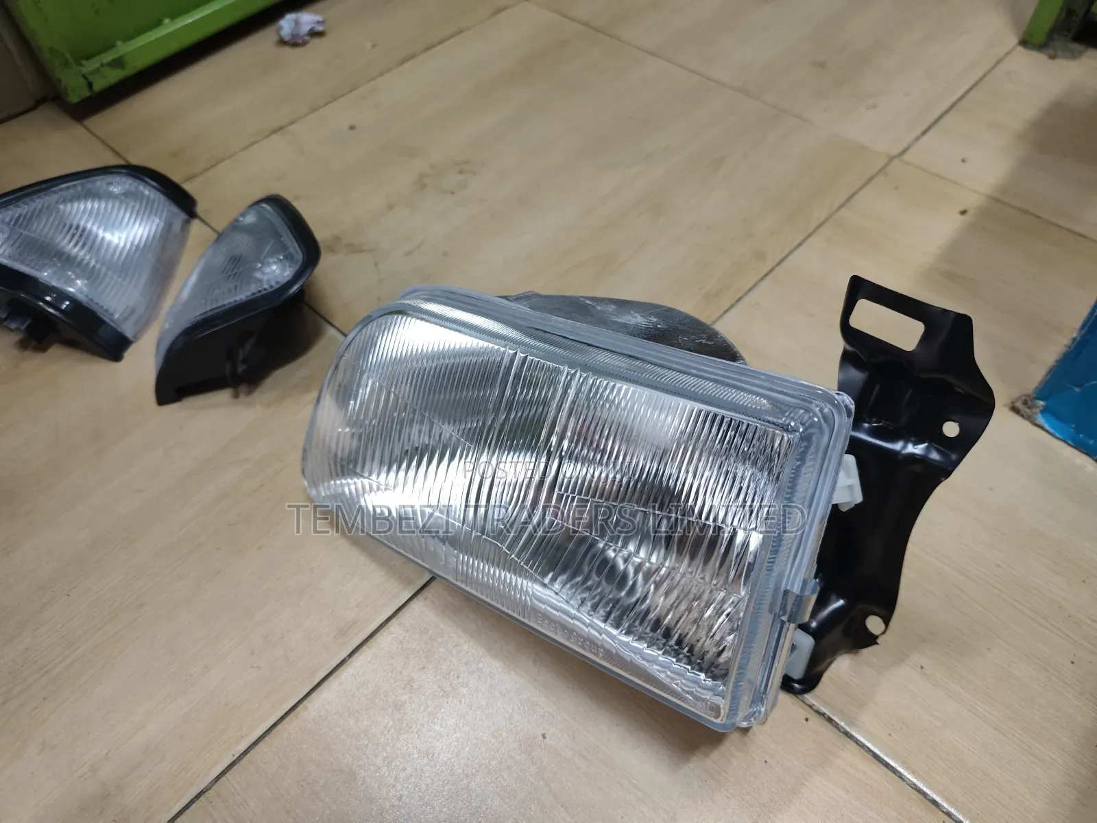 Headlight /Headlamp Toyota Starlet
