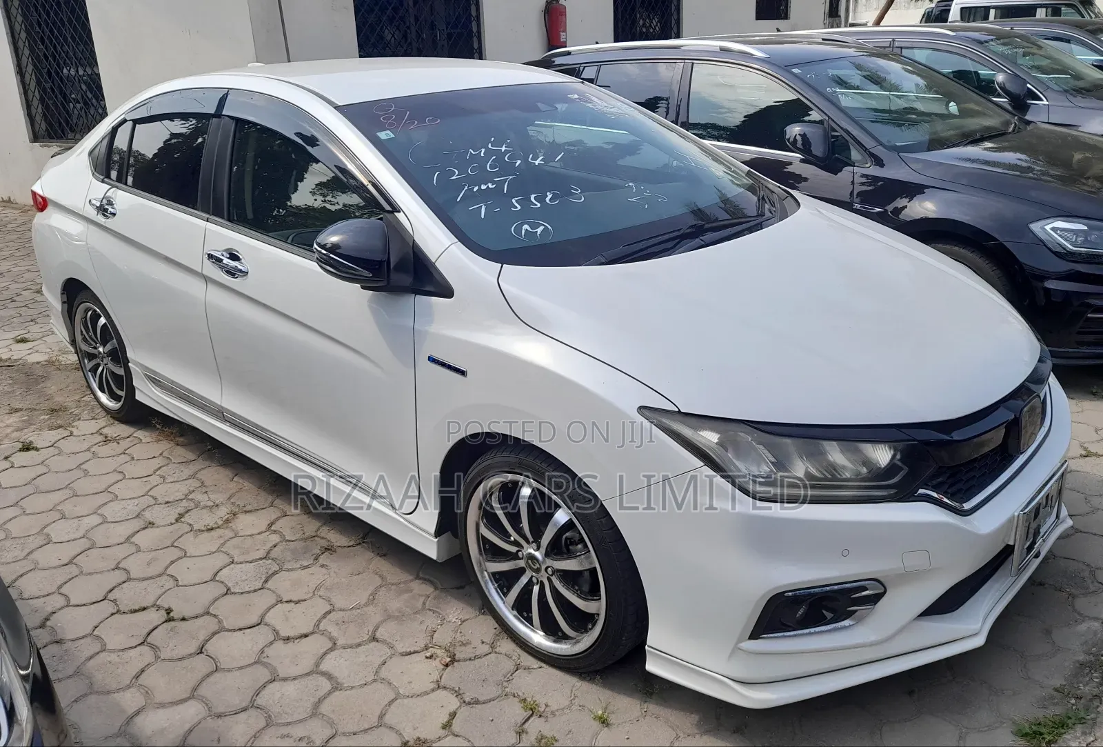 Honda Grace 2019 White