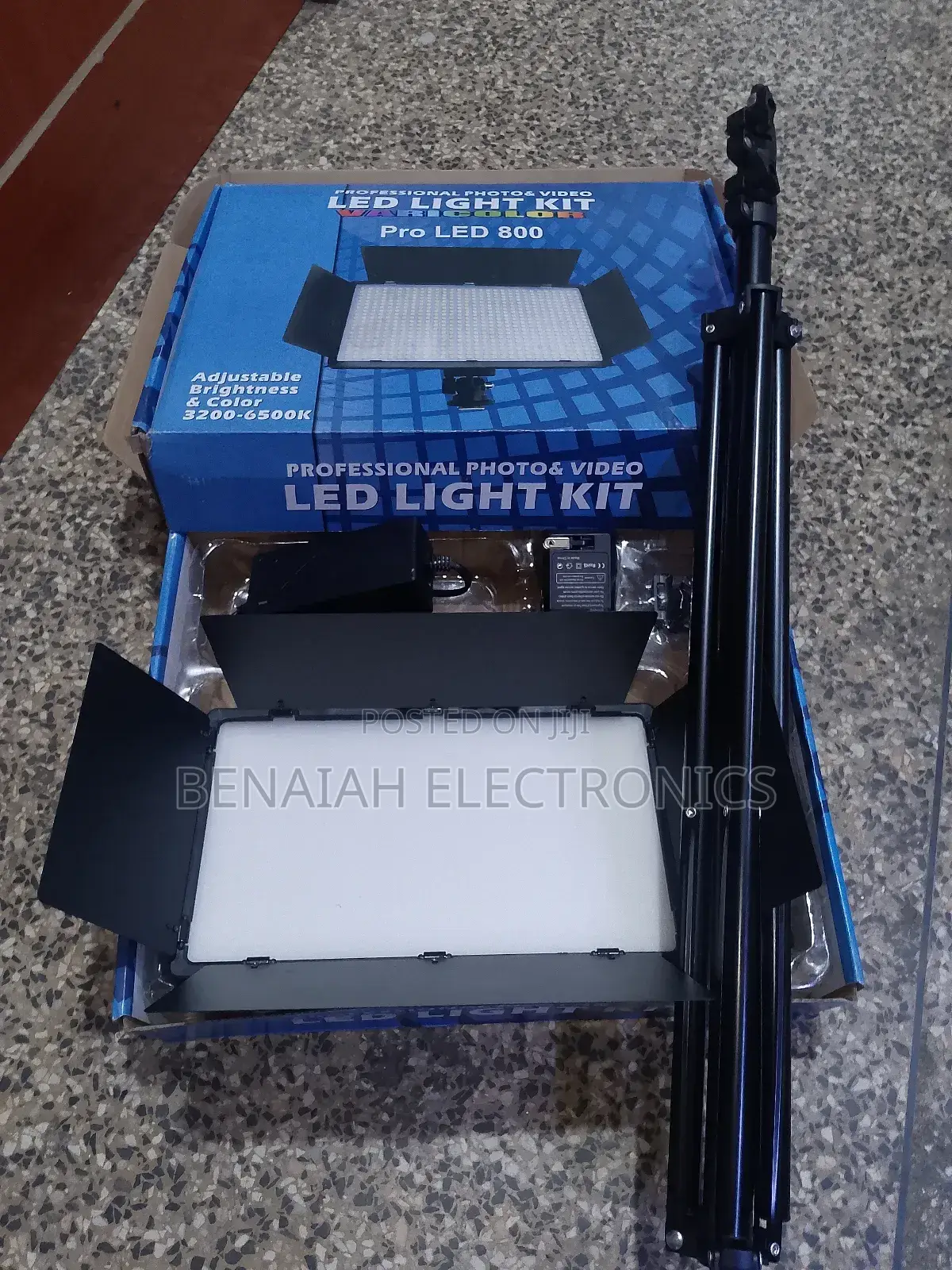 Pro Led 800+ for Excellent Studio Video Taking and Photos