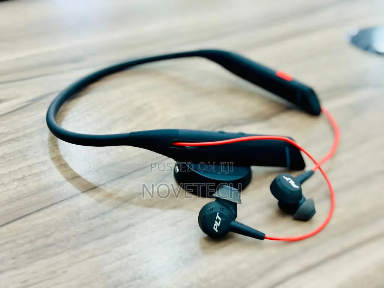 Poly Voyager 6200 Uc Wireless Noise Cancelling Earbuds