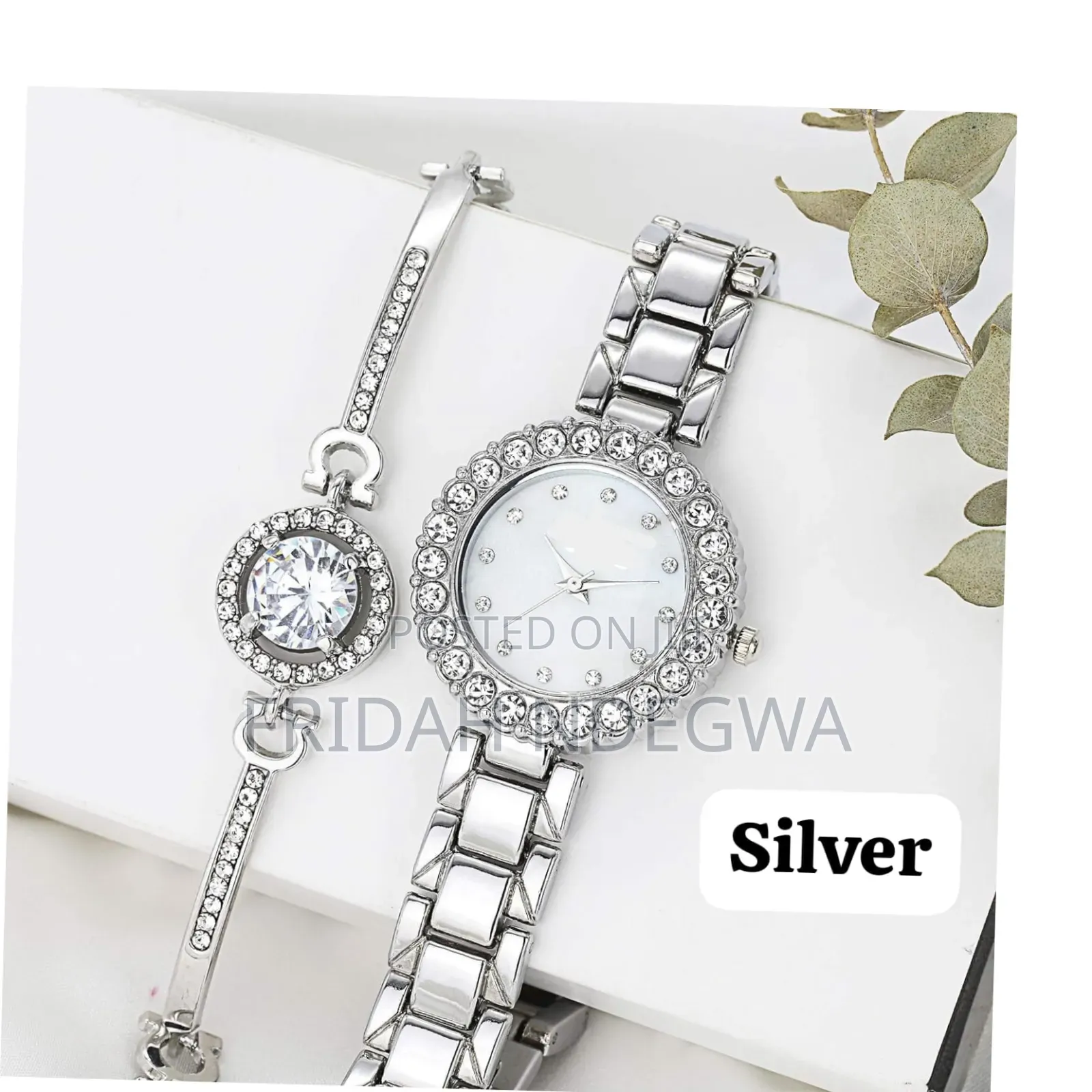 *2 in 1 Ladies Watch+ Bracelet Set