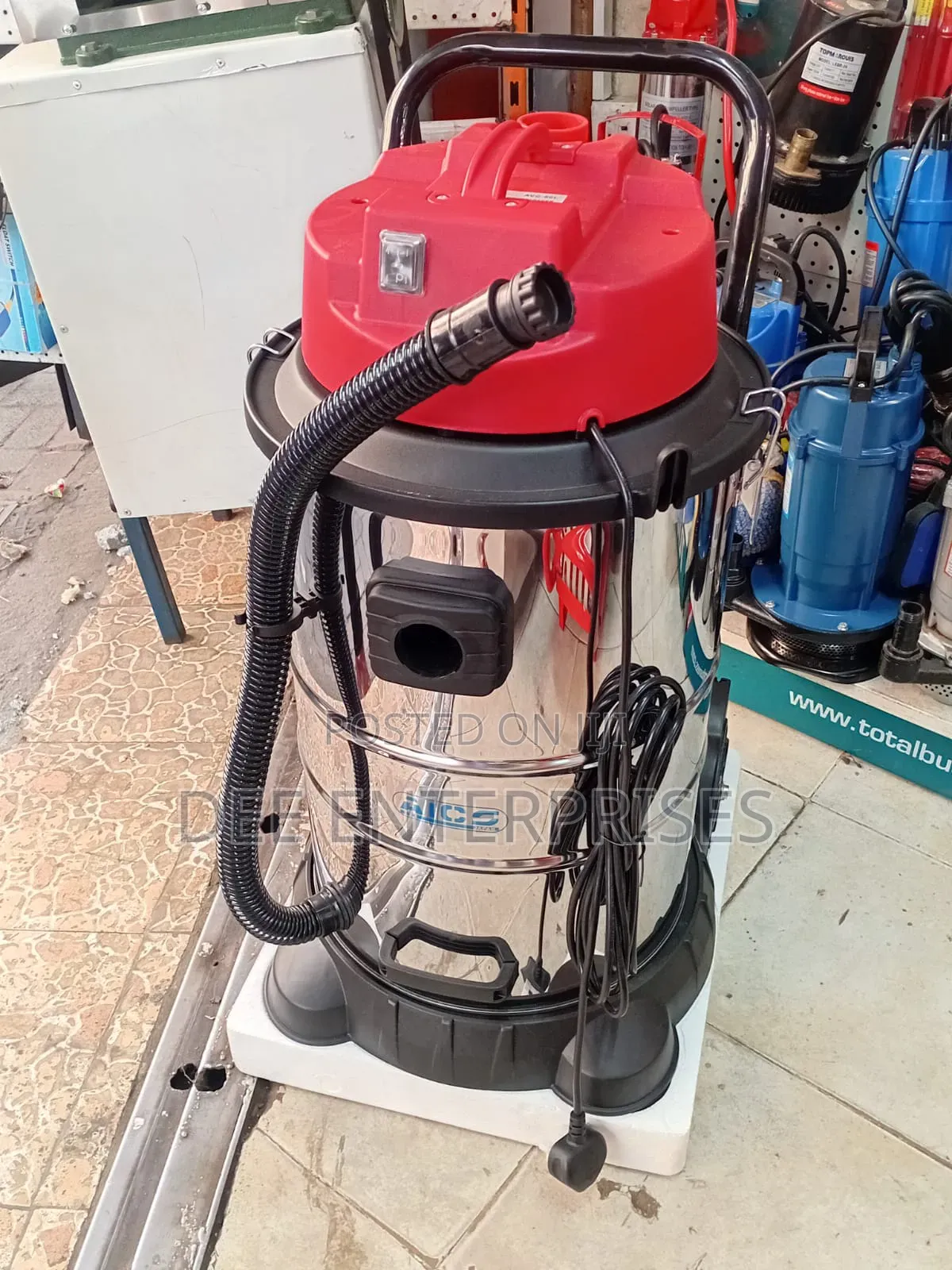 30l Aics Wet and Dry Vacuum Cleaner