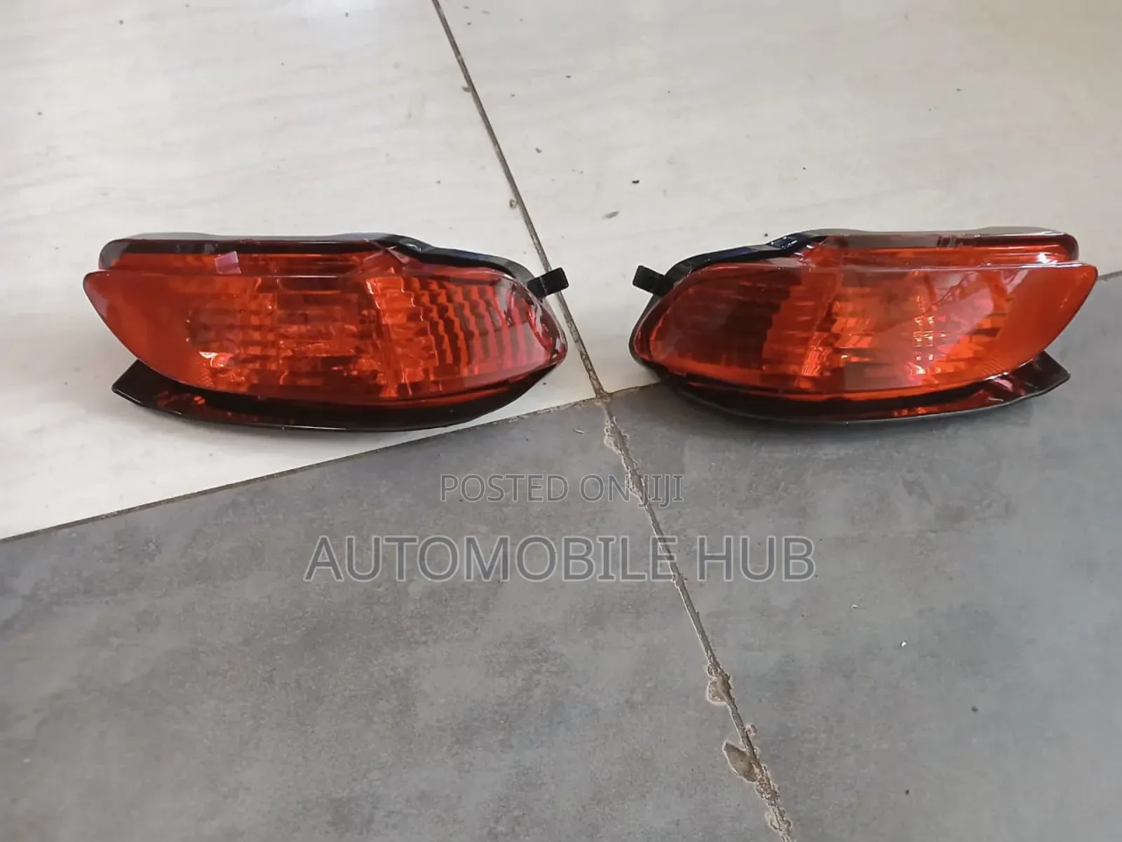 Front Bumper Reflectors for Toyota Harrier 240 – Pair Set
