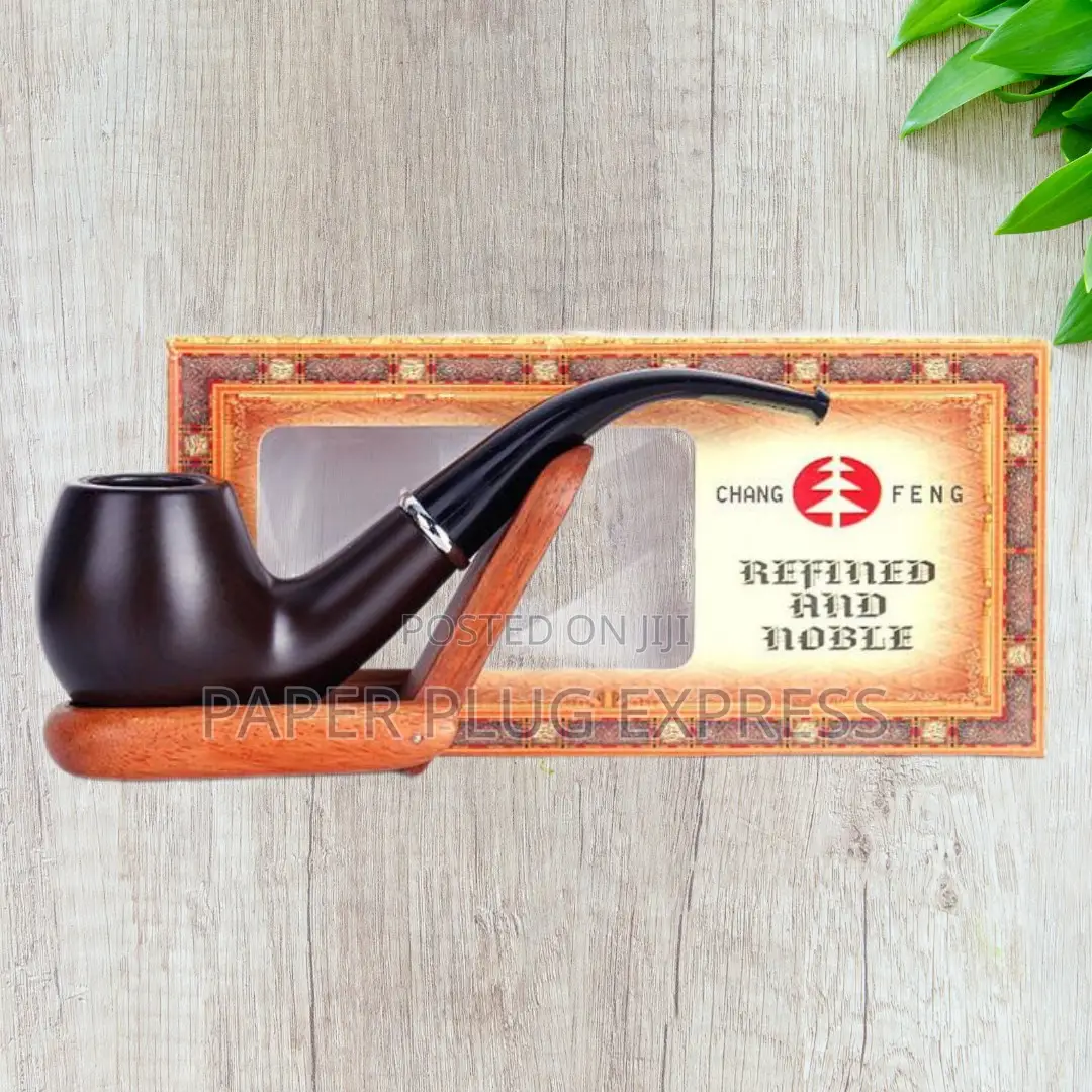 Sleek Modern Dry Herb Pipe Design