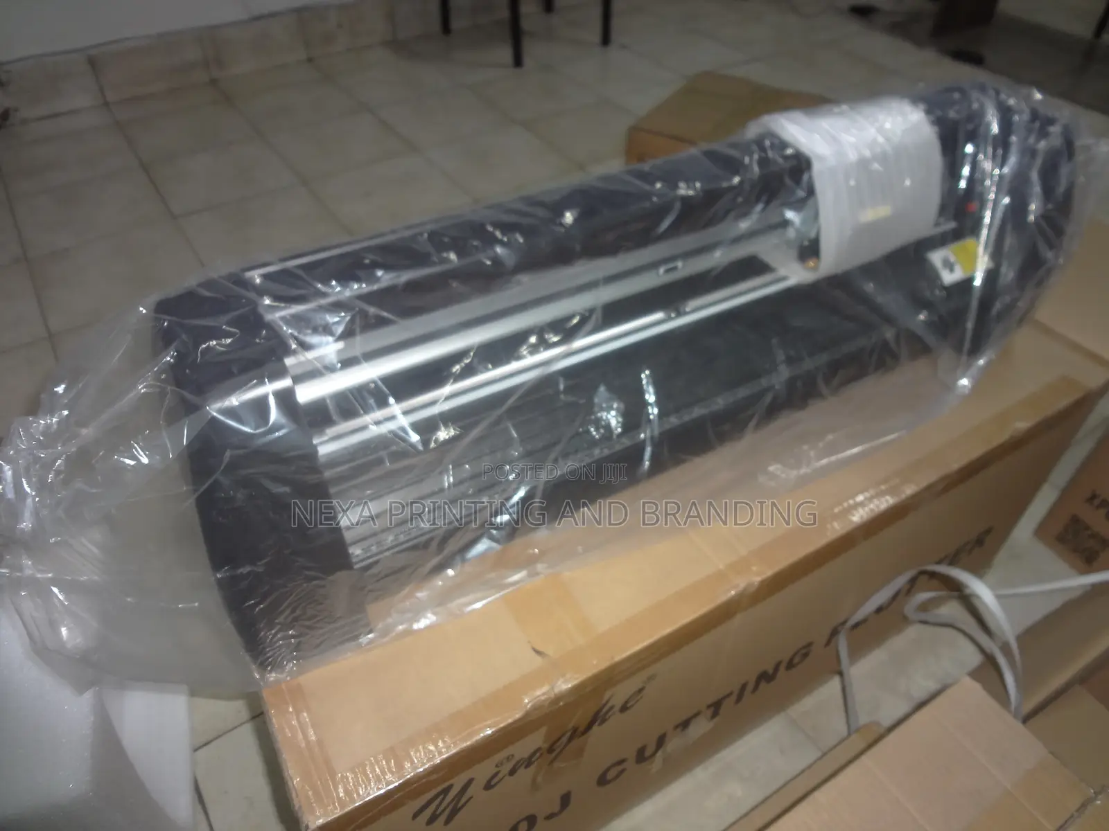 720j Vinyl Cutting Plotter