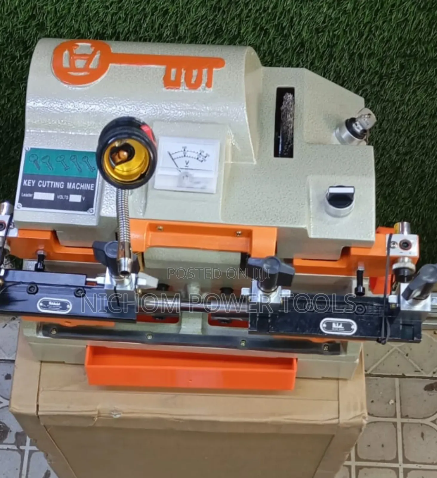 100e Electric Digital Key Cutting Machine